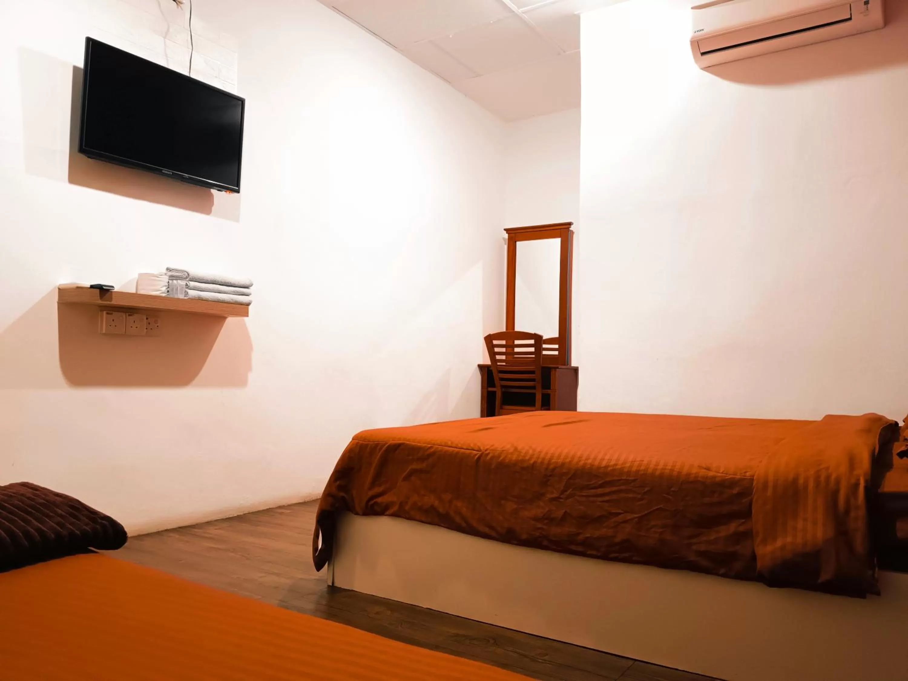 Deluxe Triple Room in BMW Hotel