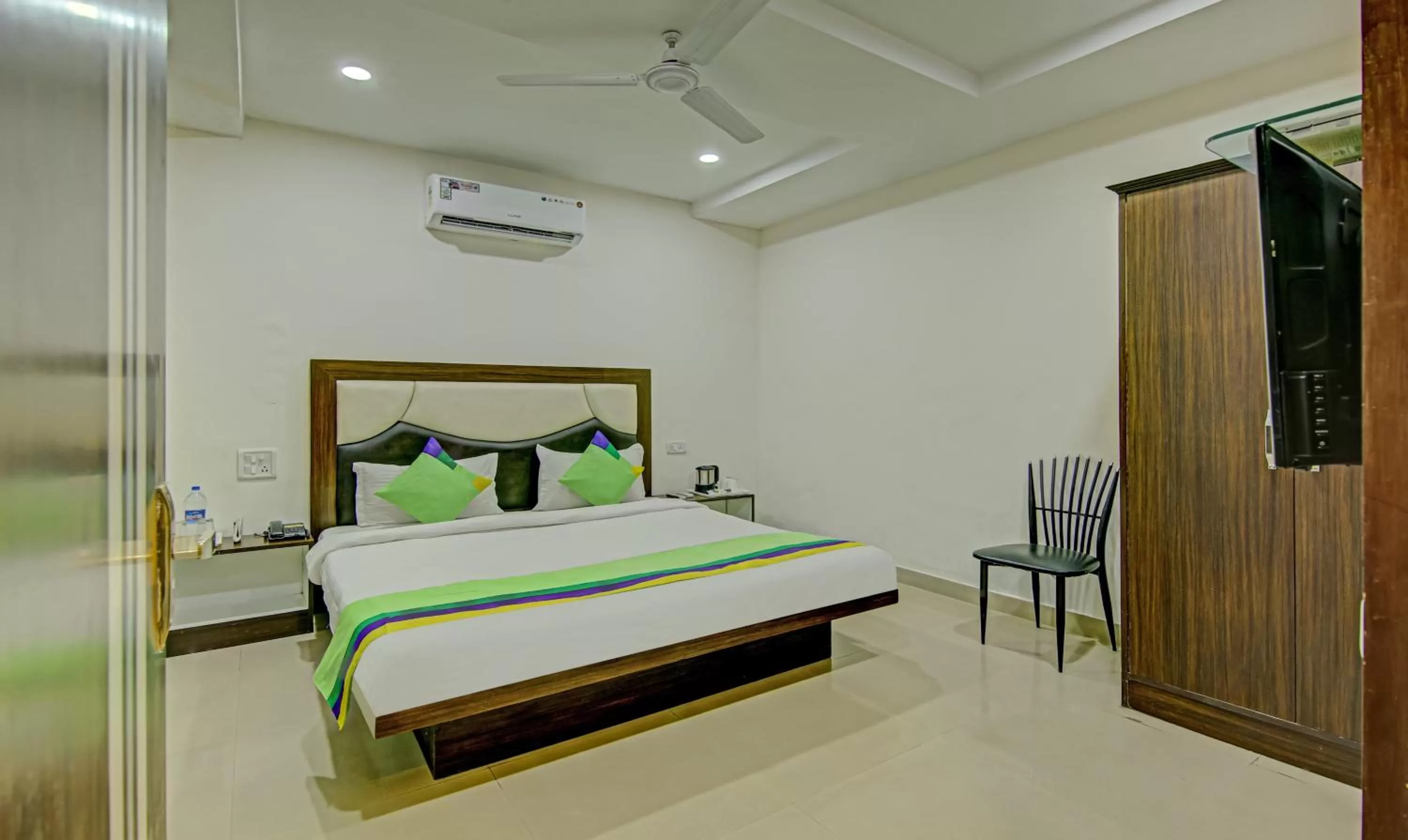 [Sanitized] Standard Double Room in Treebo Trend Benz