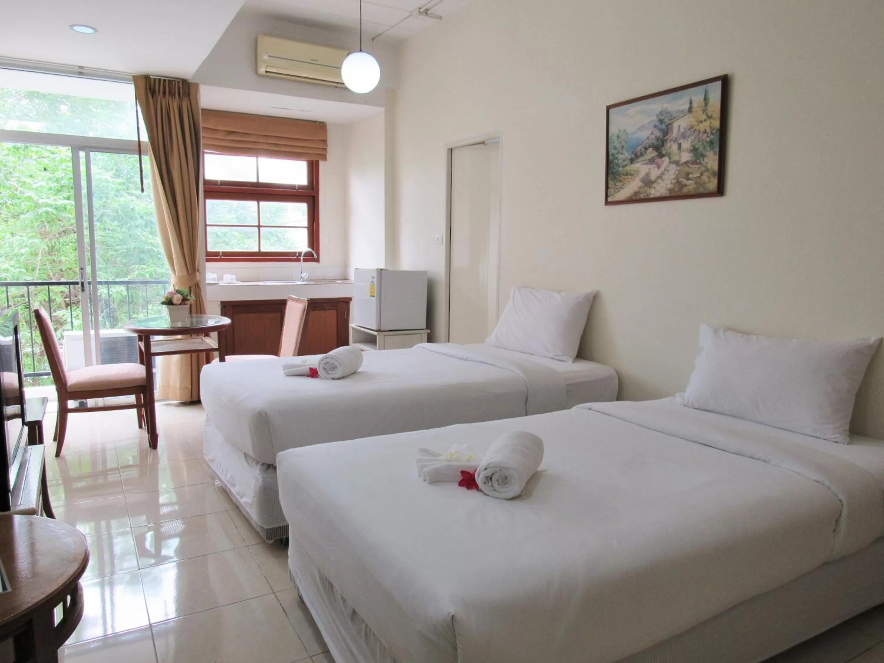 Family Suite in JL Bangkok Hotel