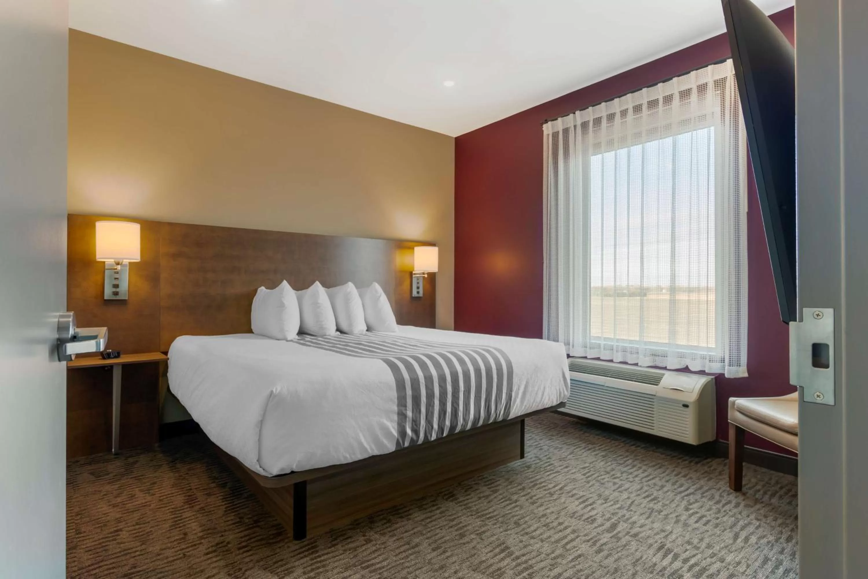 King Suite with Sofa Bed and Kitchenette - Non-Smoking in Best Western Plus Dauphin