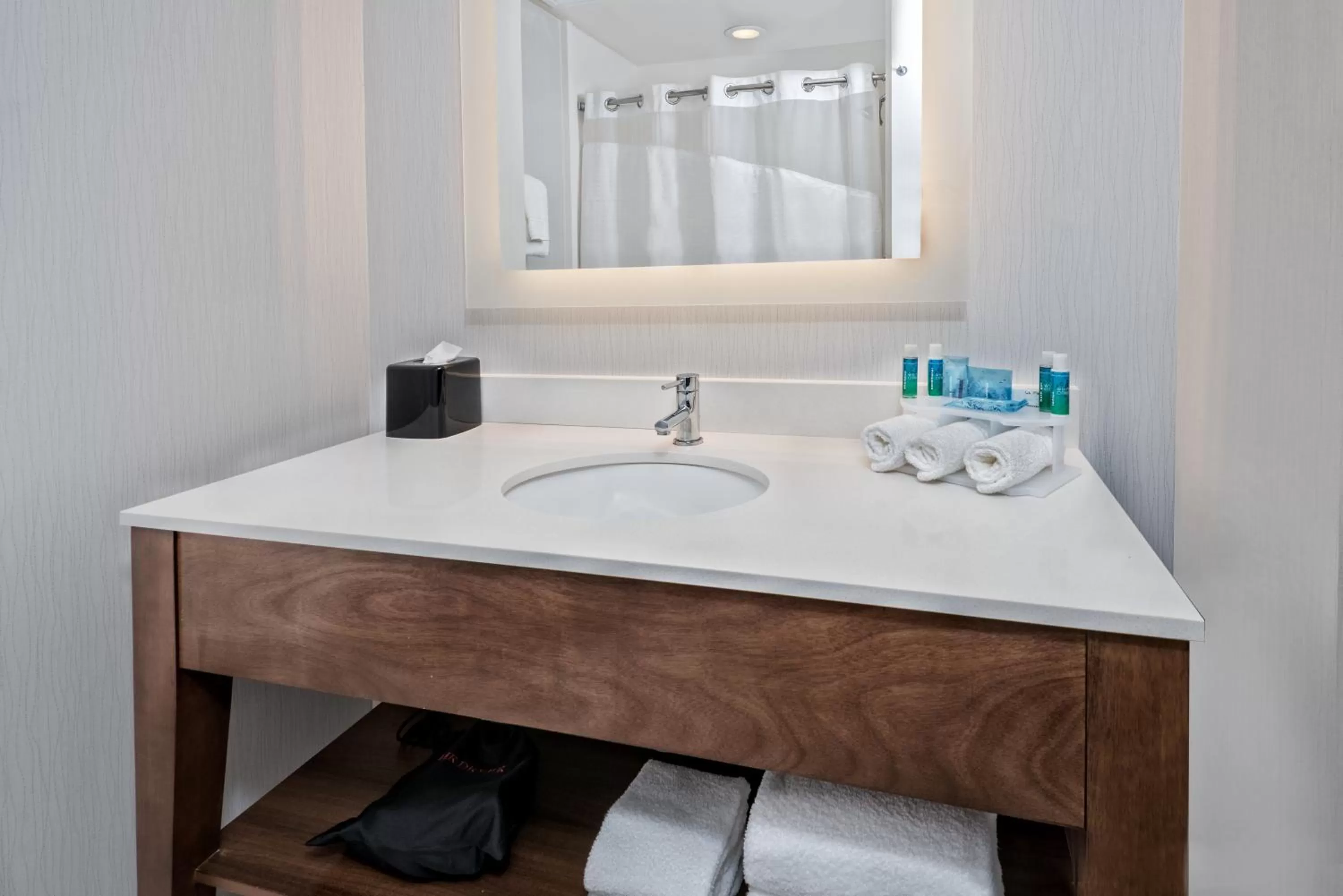 Holiday Inn Express & Suites Round Rock - Austin N by IHG