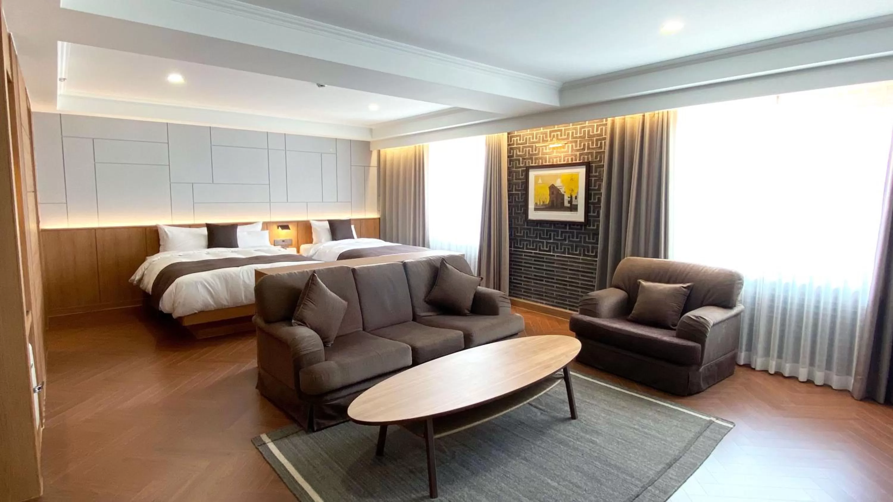 Imperial Suite with Mountain View in Commodore Hotel Gyeongju