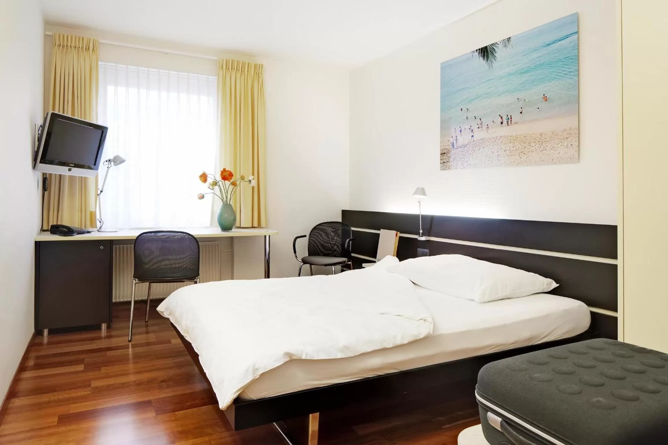 Economy Queen Double in Hotel du Commerce