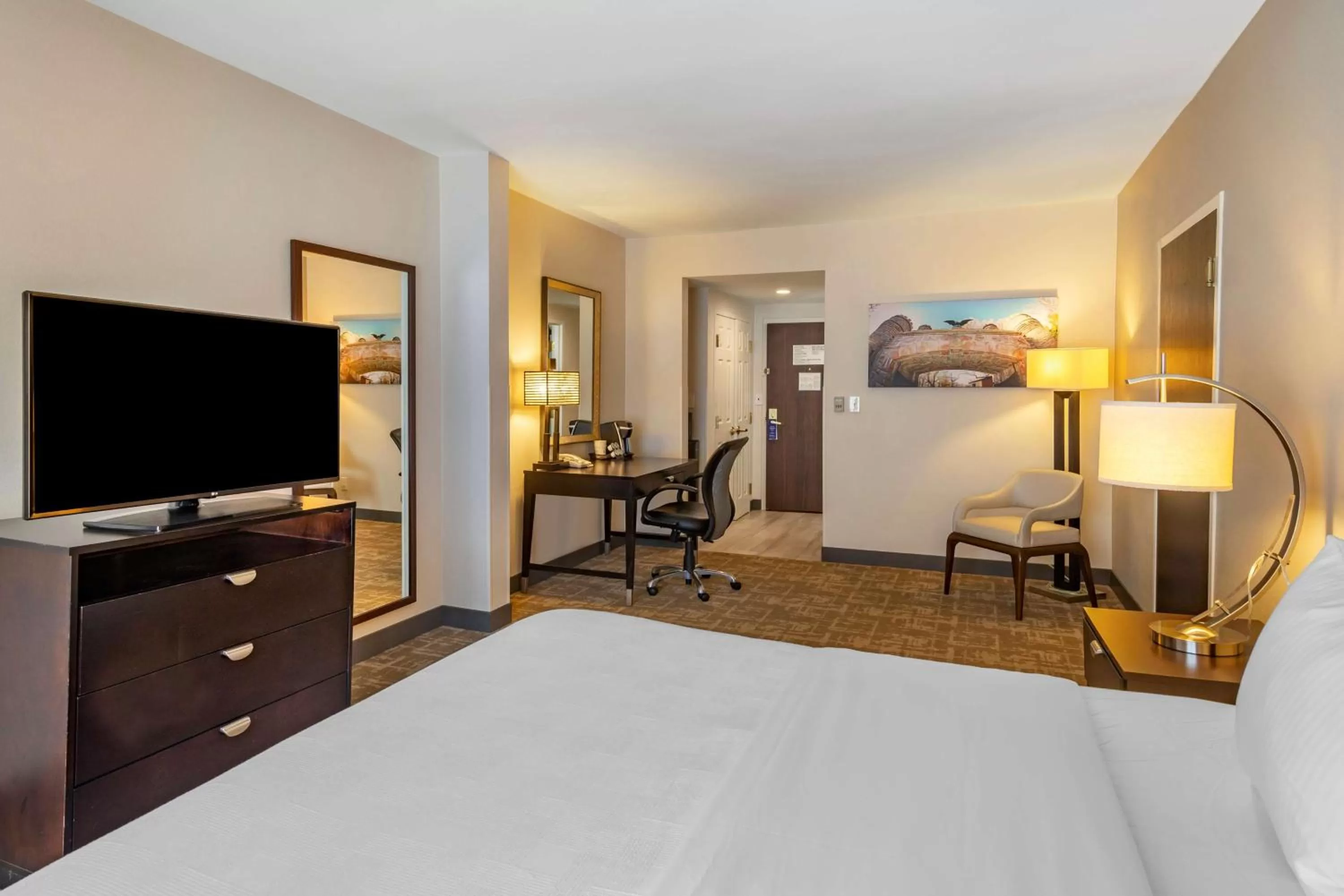 King Room with Mobility Accessible Walk-In Shower in Best Western Plus Dalton Inn
