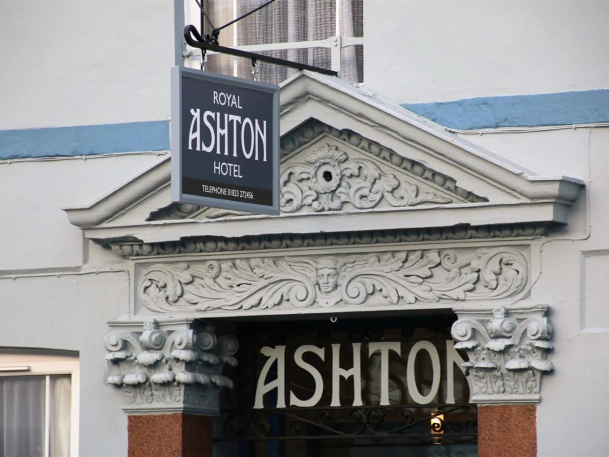 Royal Ashton Townhouse - Taunton