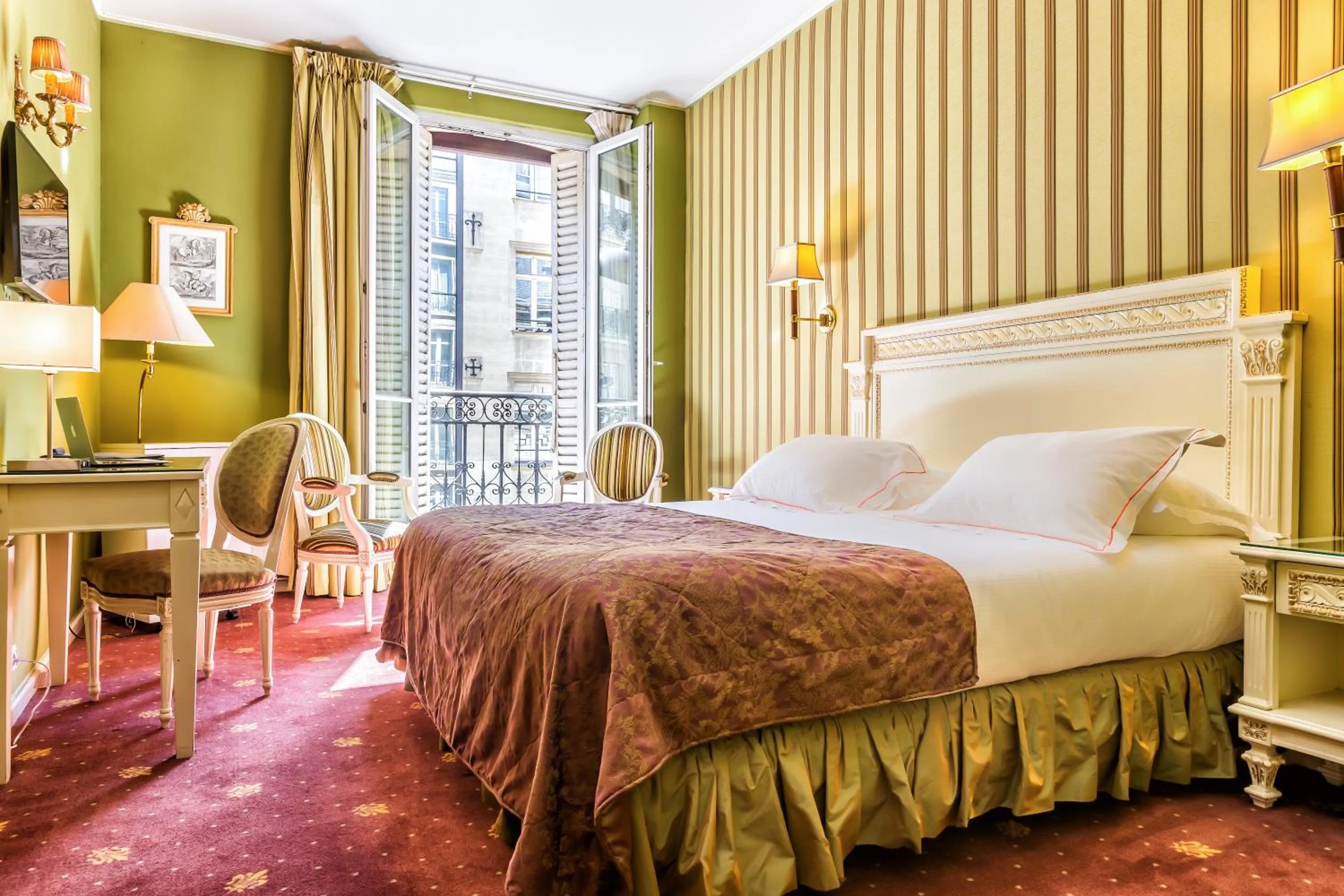 Superior Double Room in Hotel Regence Paris