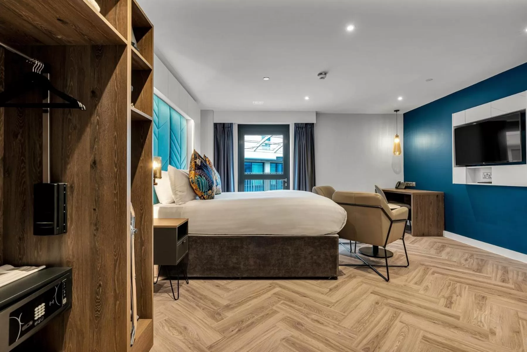 Accessibility Enhanced Studio in Roomzzz Edinburgh