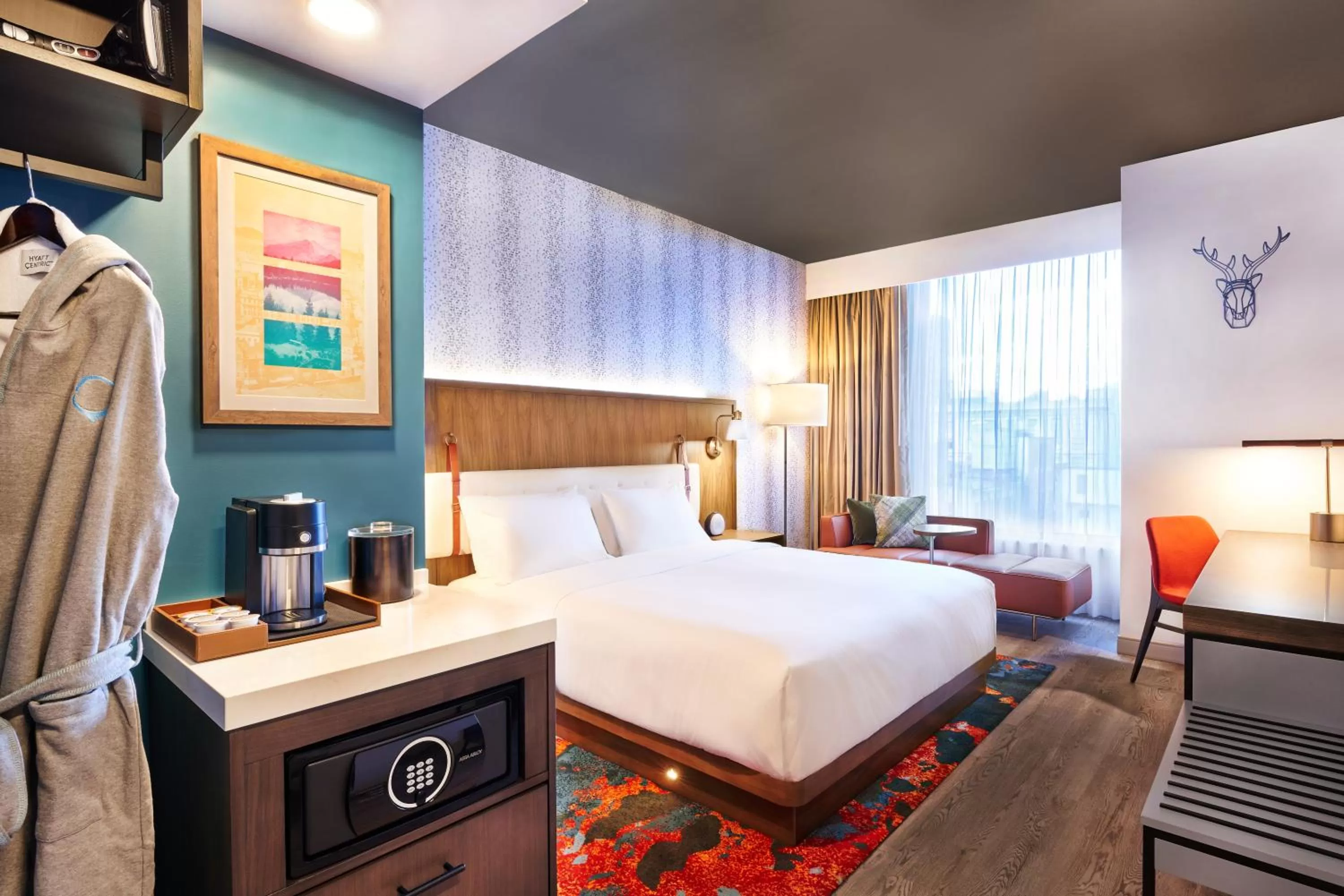 King Room with Roll-In Shower - Disability Access in Hyatt Centric Downtown Denver