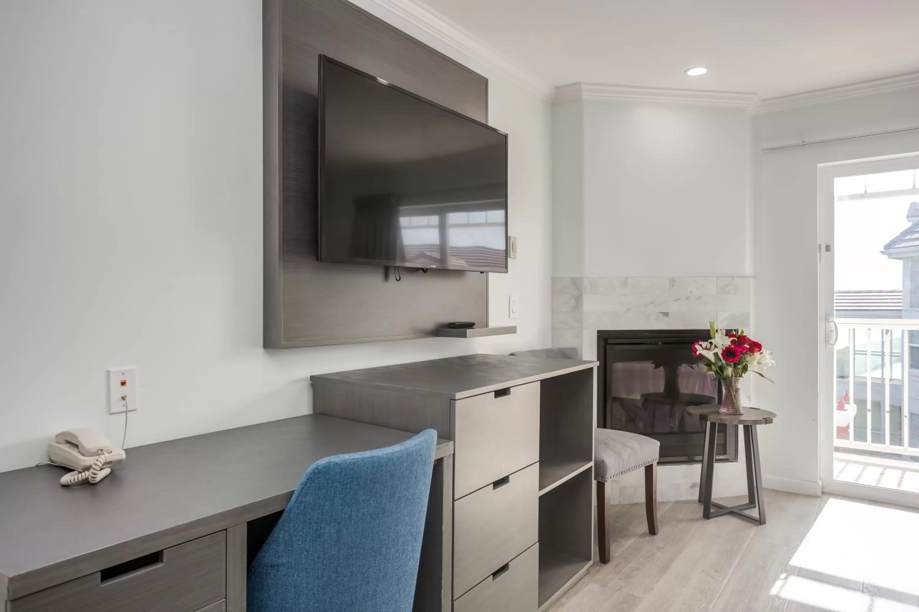 Quadruple Room in Pacifica Beach Hotel