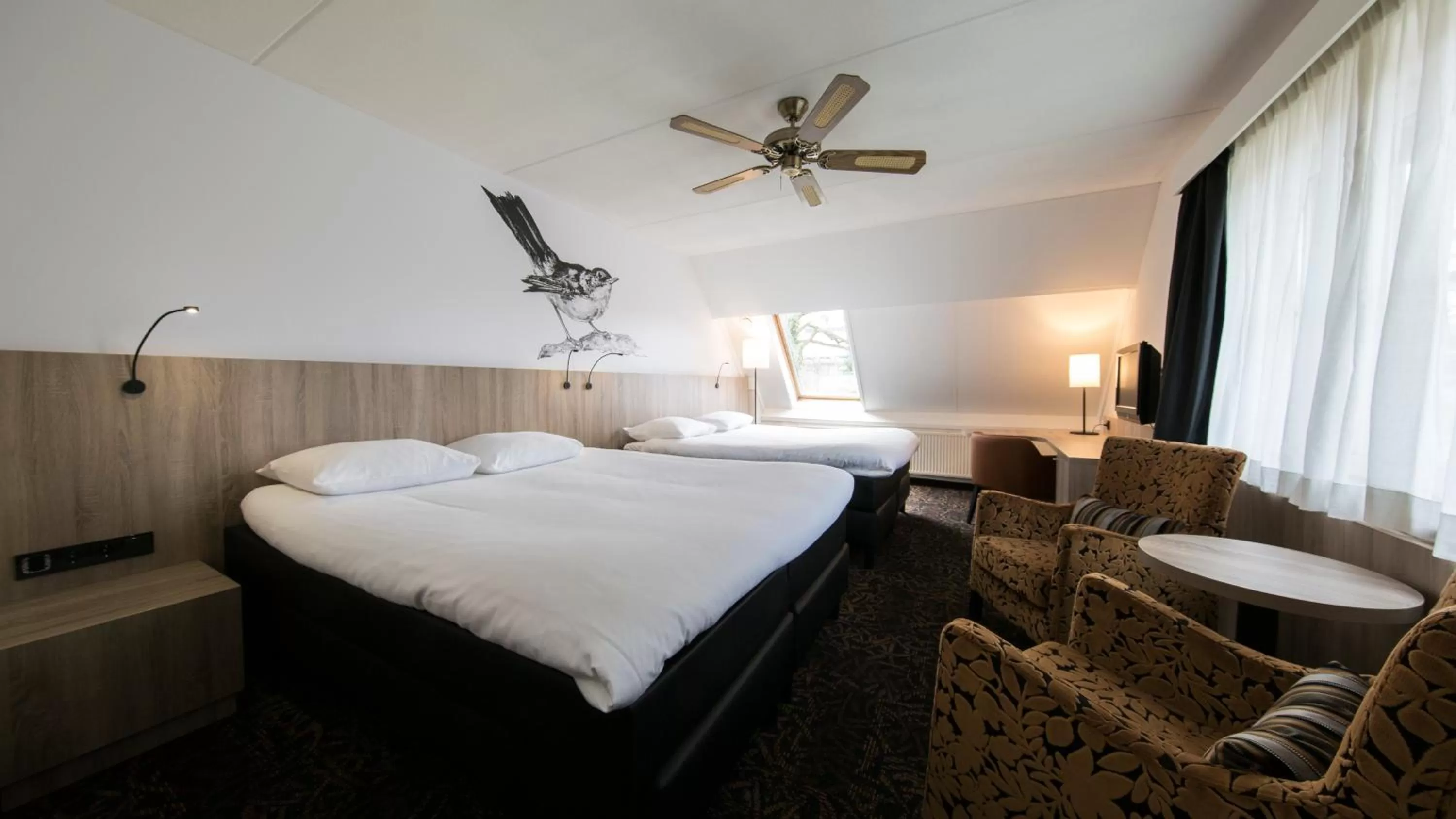 Family Room with Bathroom in Fletcher Hotel-Restaurant De Broeierd-Enschede