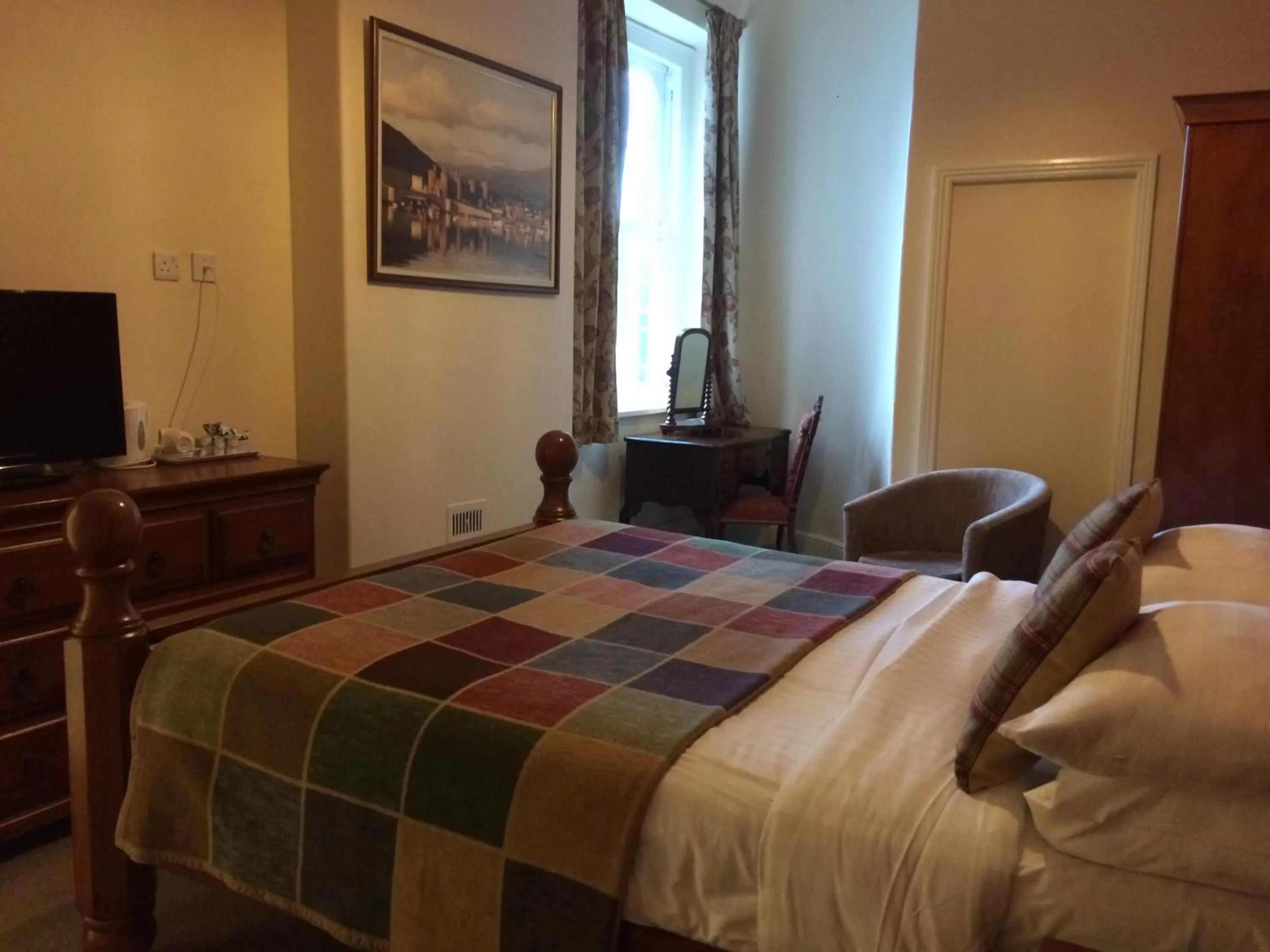 King Double Room in The Eagles Hotel