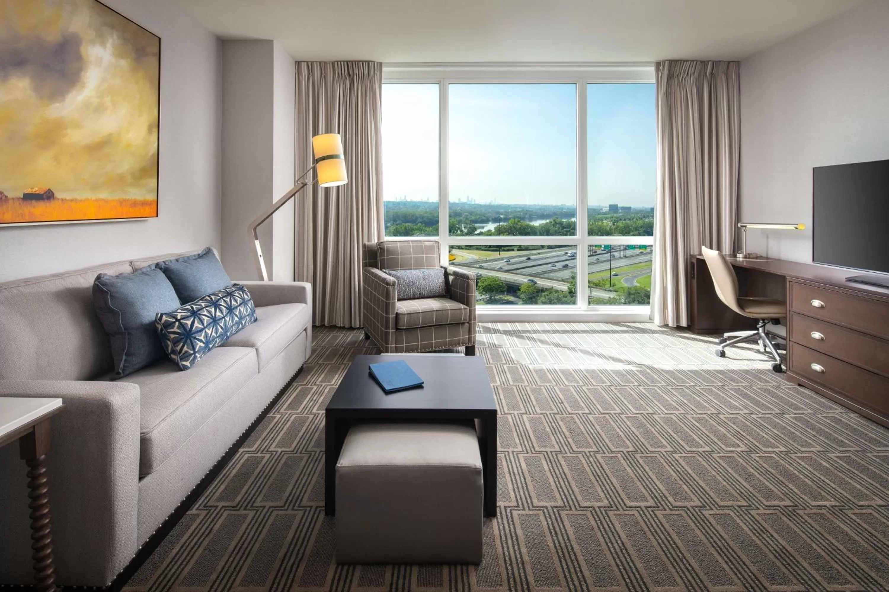 One-Bedroom King Suite with City View - Non-Smoking in Homewood Suites By Hilton Teaneck Glenpointe