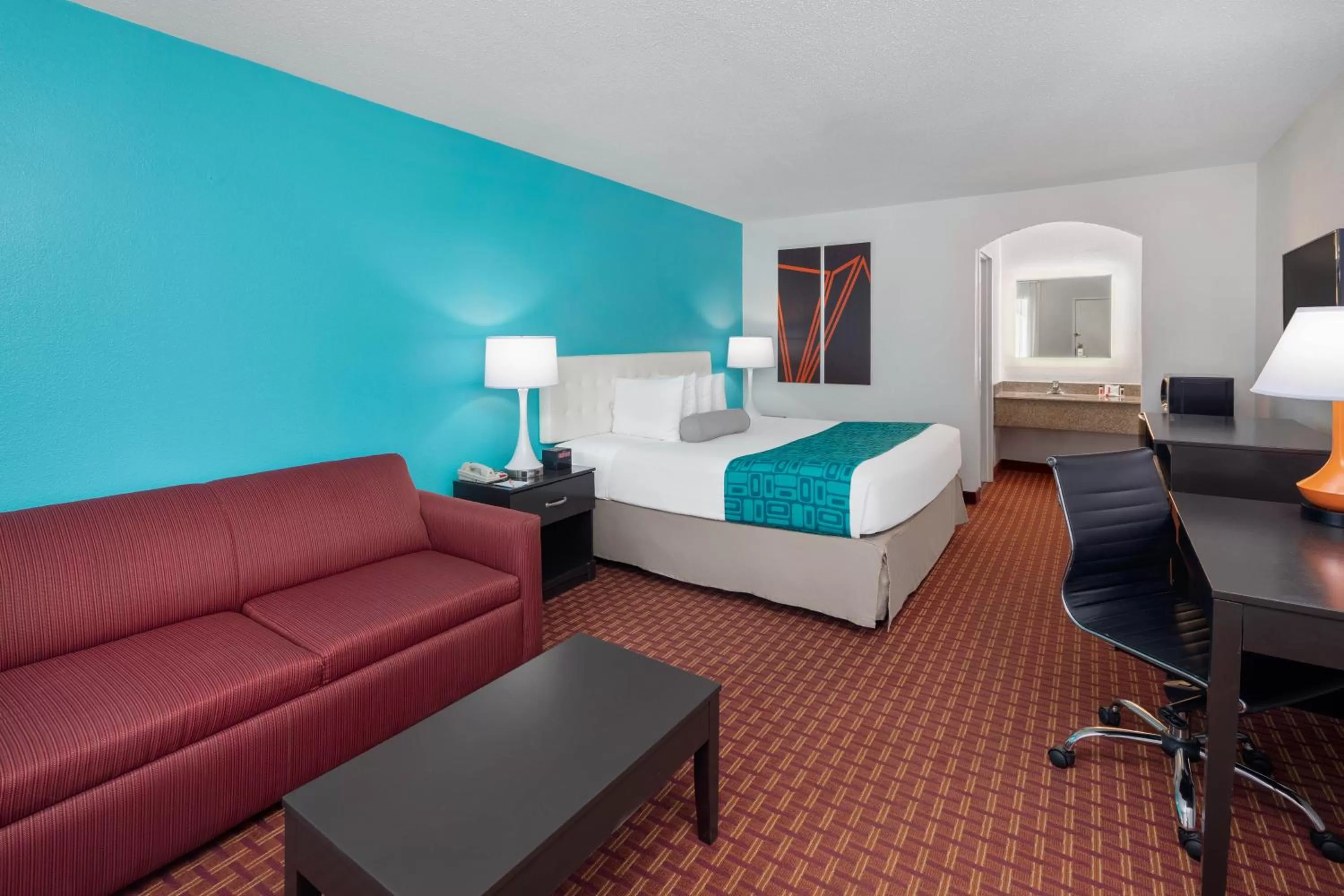 Deluxe King Room - Non-Smoking in Howard Johnson by Wyndham Rock Hill