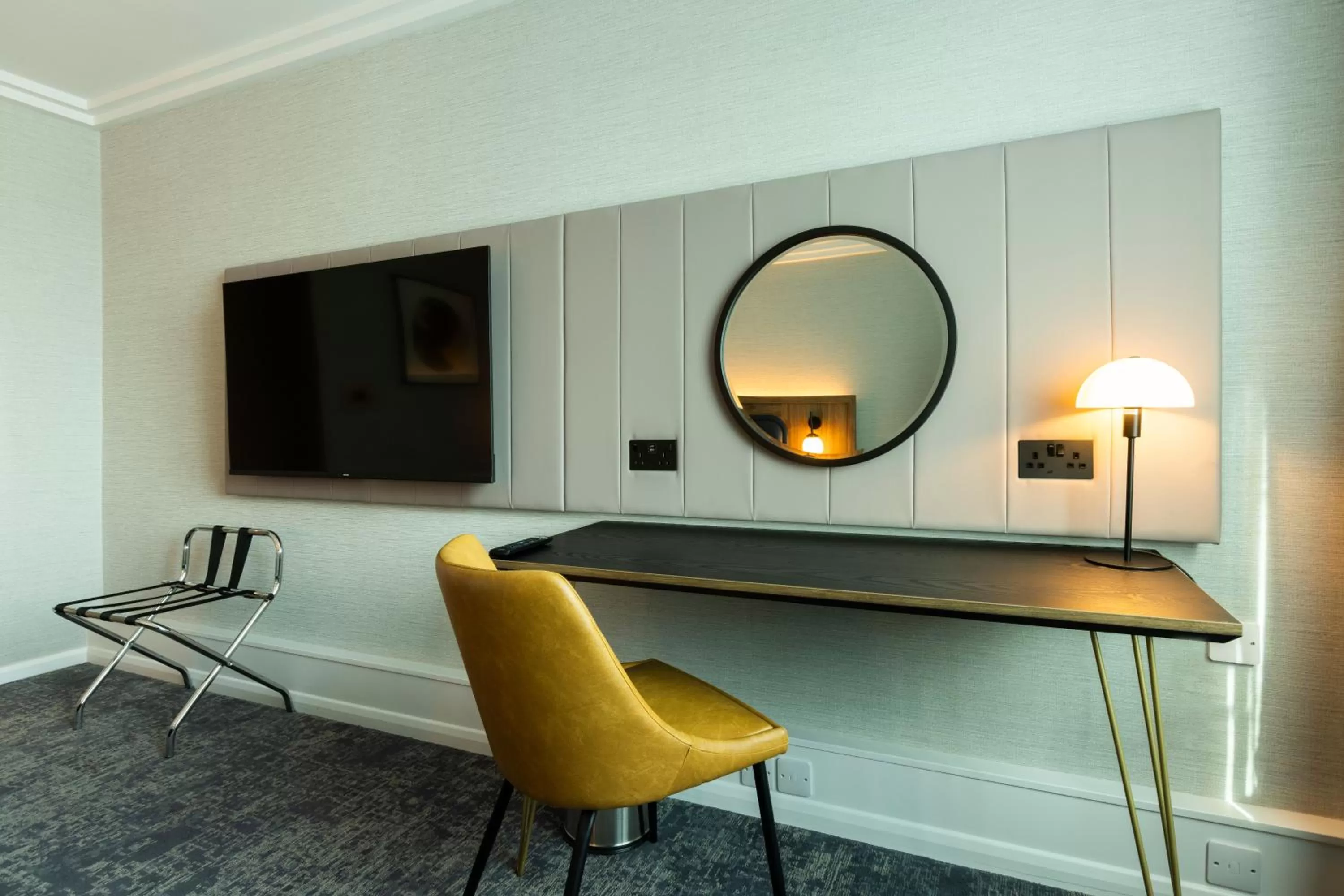 Premium Super King Room in Crowne Plaza Birmingham NEC by IHG