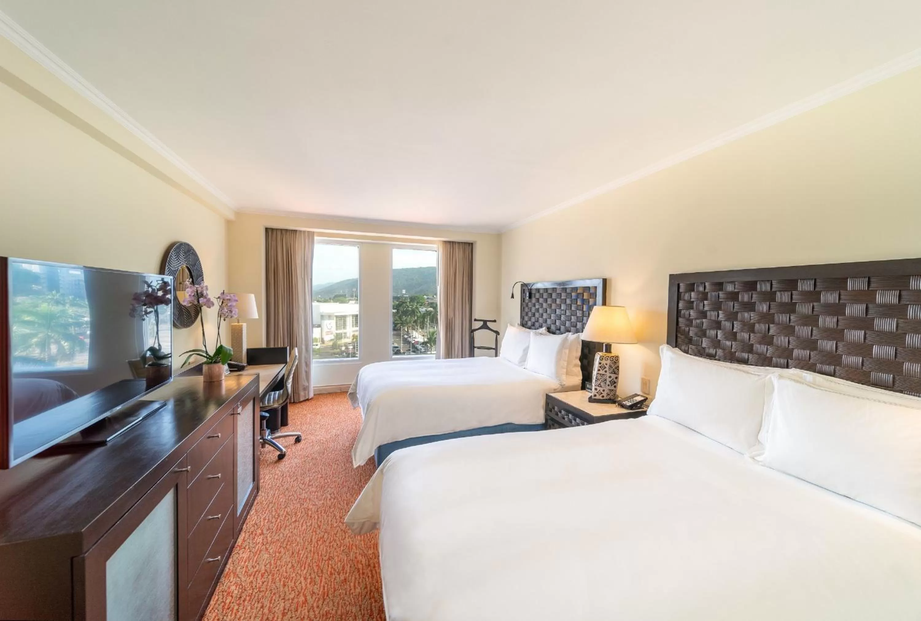 Classic Double Room with Two Double Beds - single occupancy in InterContinental Real San Pedro Sula by IHG