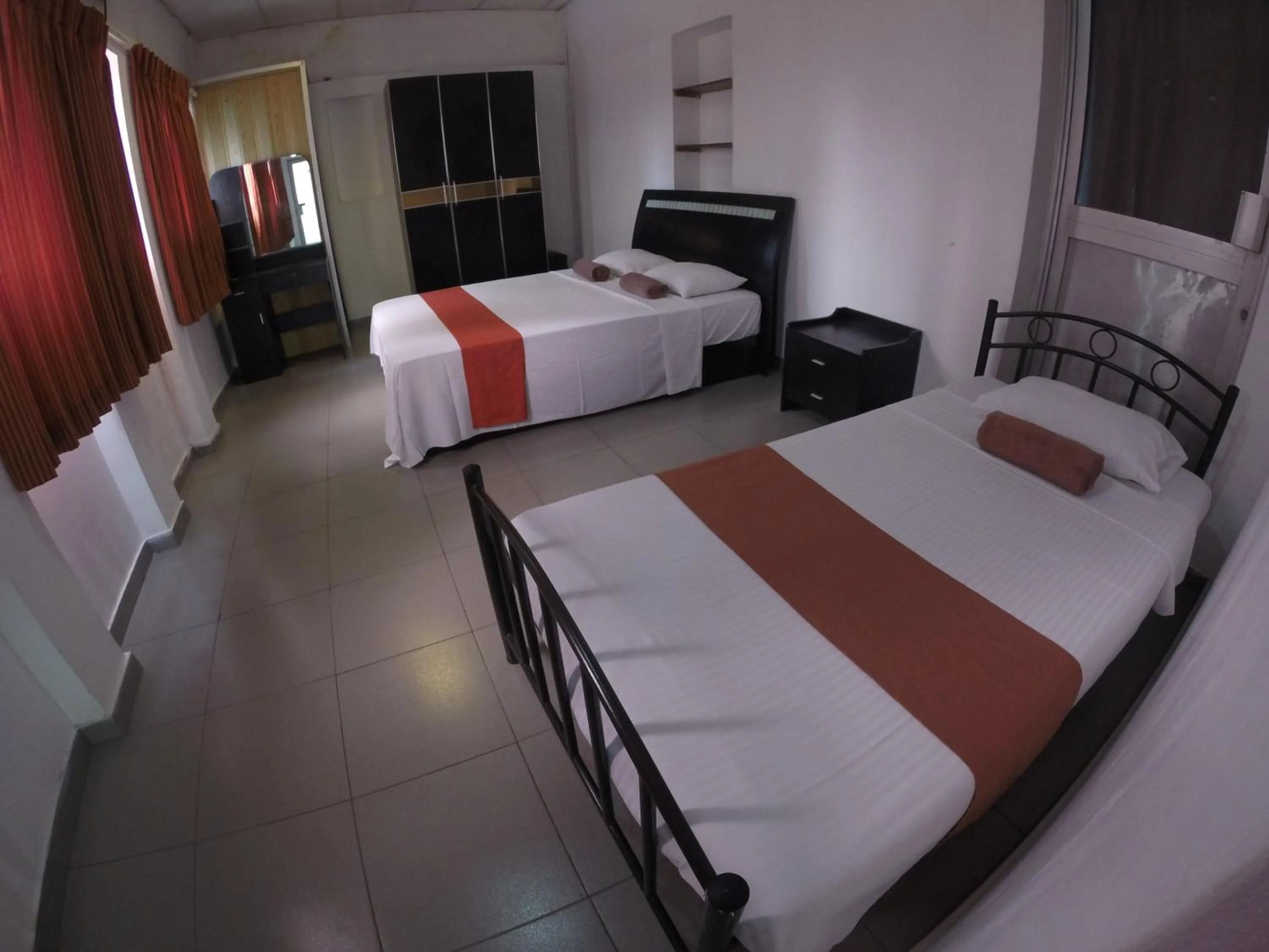 Triple Room with Private Bathroom in Backpack Lanka