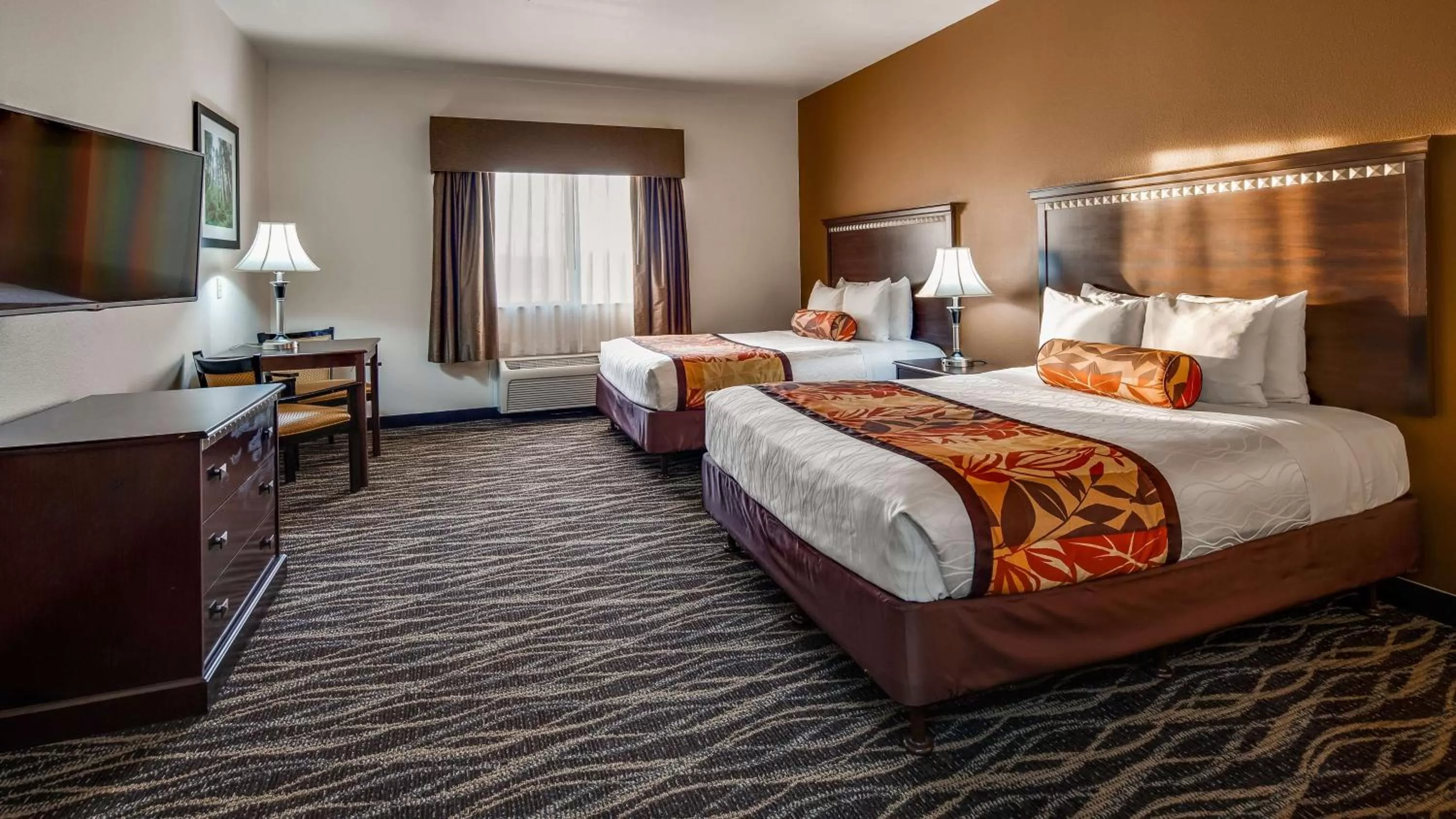 Queen Room with Two Queen Beds in Best Western Plus Battleground Inn & Suites