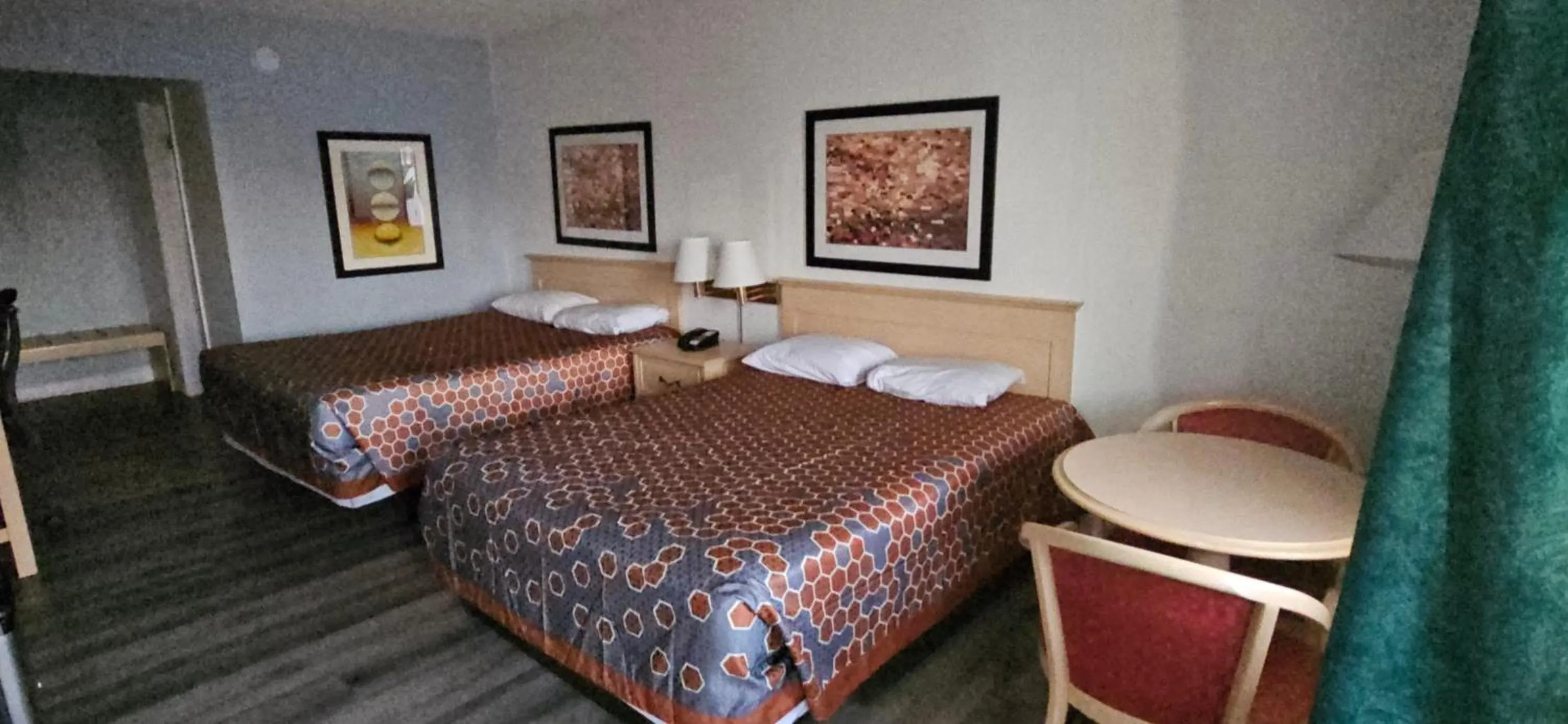 Queen Room with Two Queen Beds in Heritage Inn - Milpitas