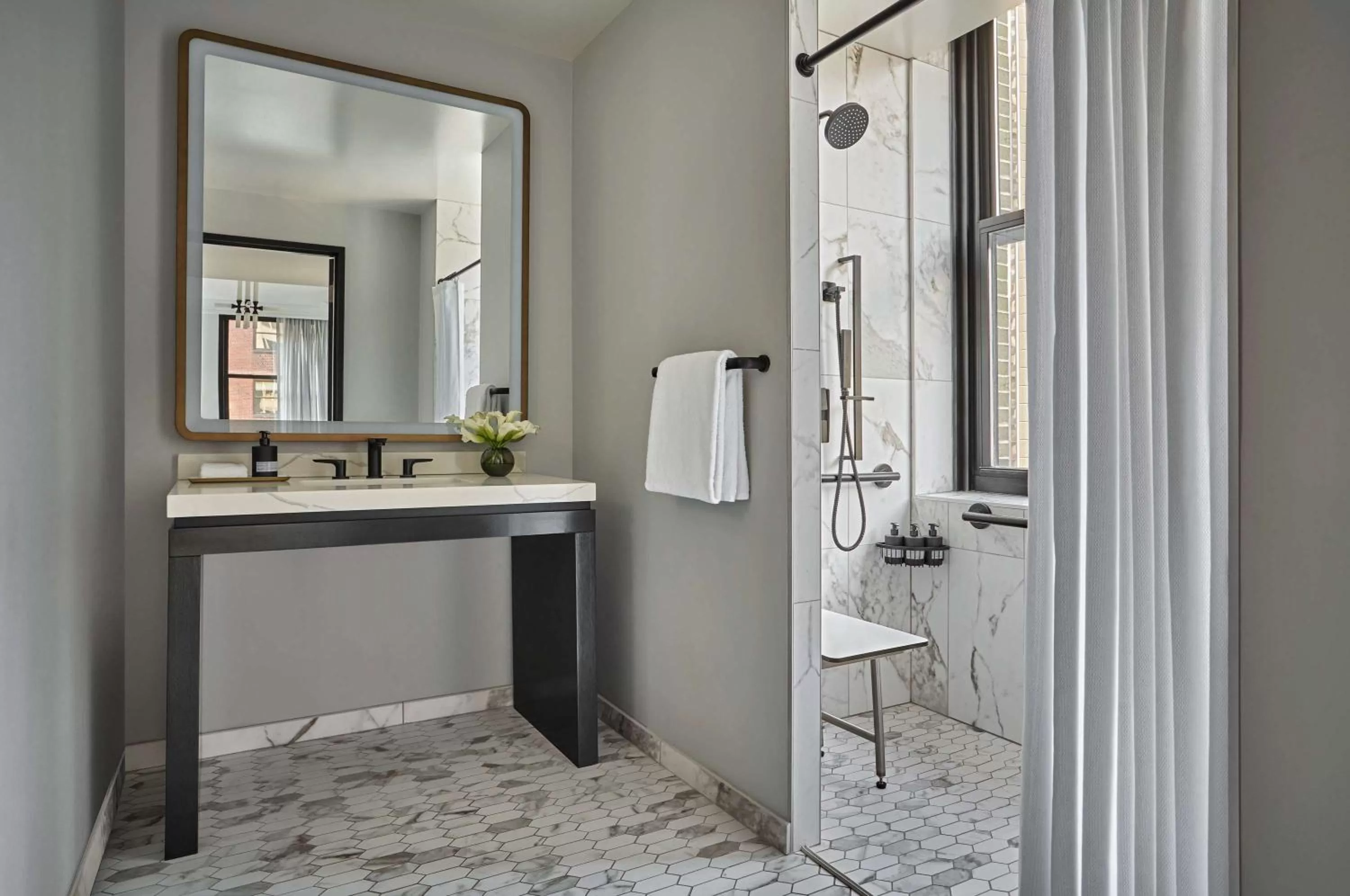 River View Accessible Corner One Bedroom Suite   in Pendry Chicago