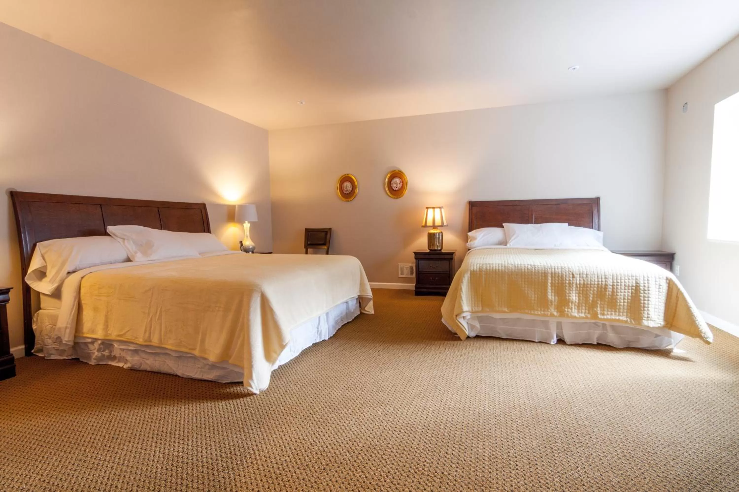 Superior Suite in Amsterdam Castle NY