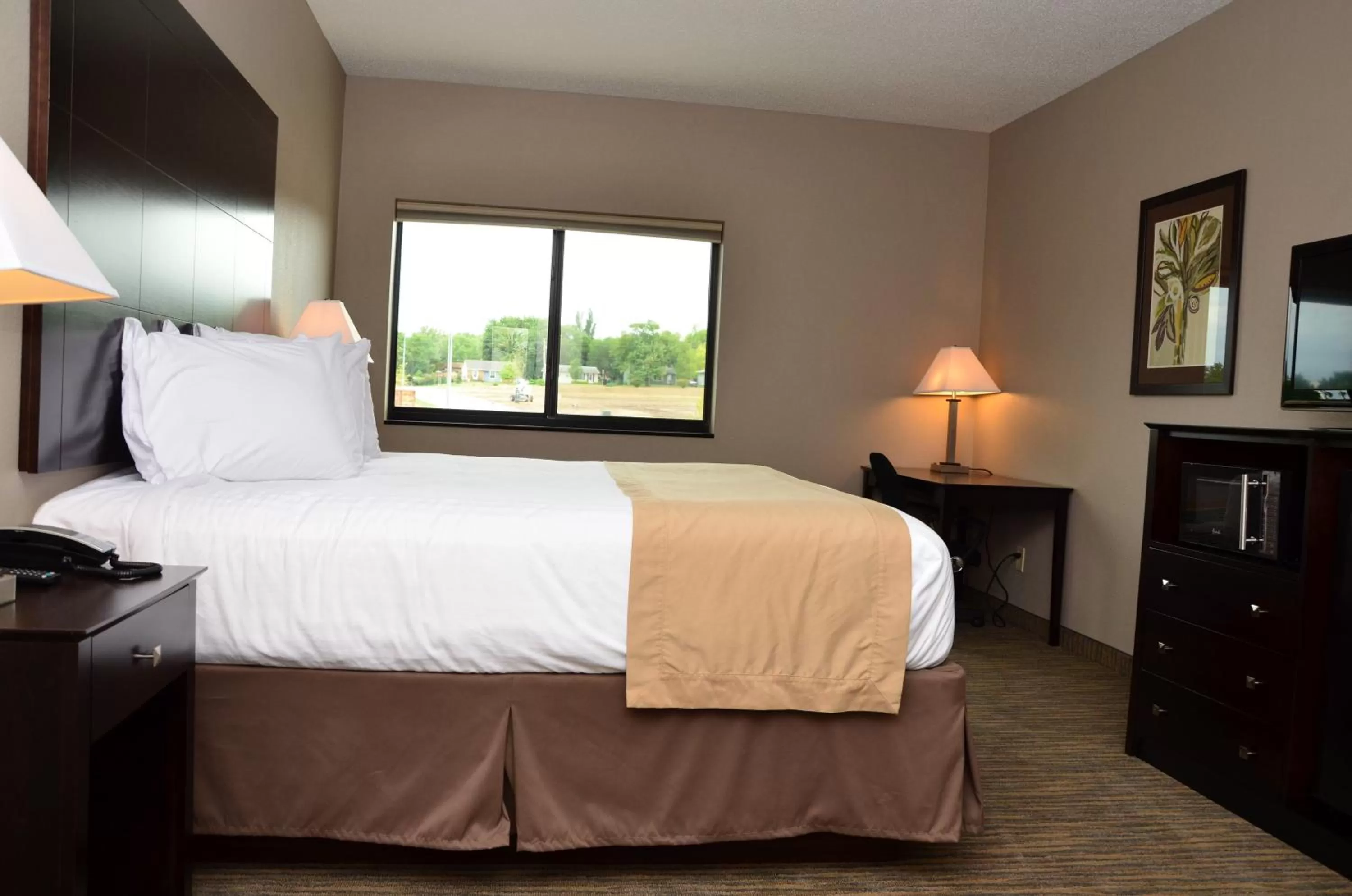 Superior King Room in Qube Hotel - Polk City