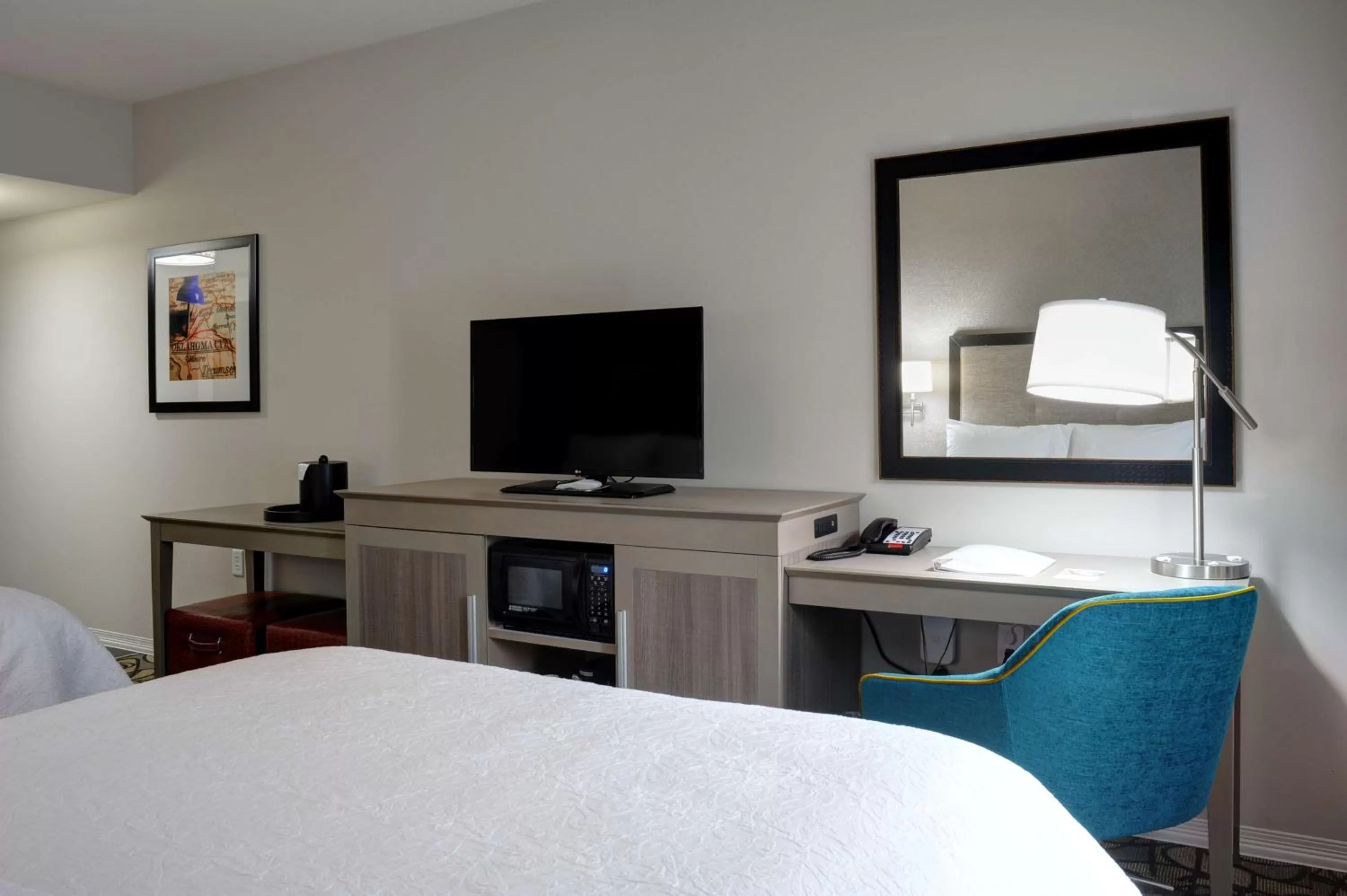 Queen Room with Two Queen Beds - Mobility and Hearing Access/Non-Smoking in Hampton Inn & Suites Ardmore