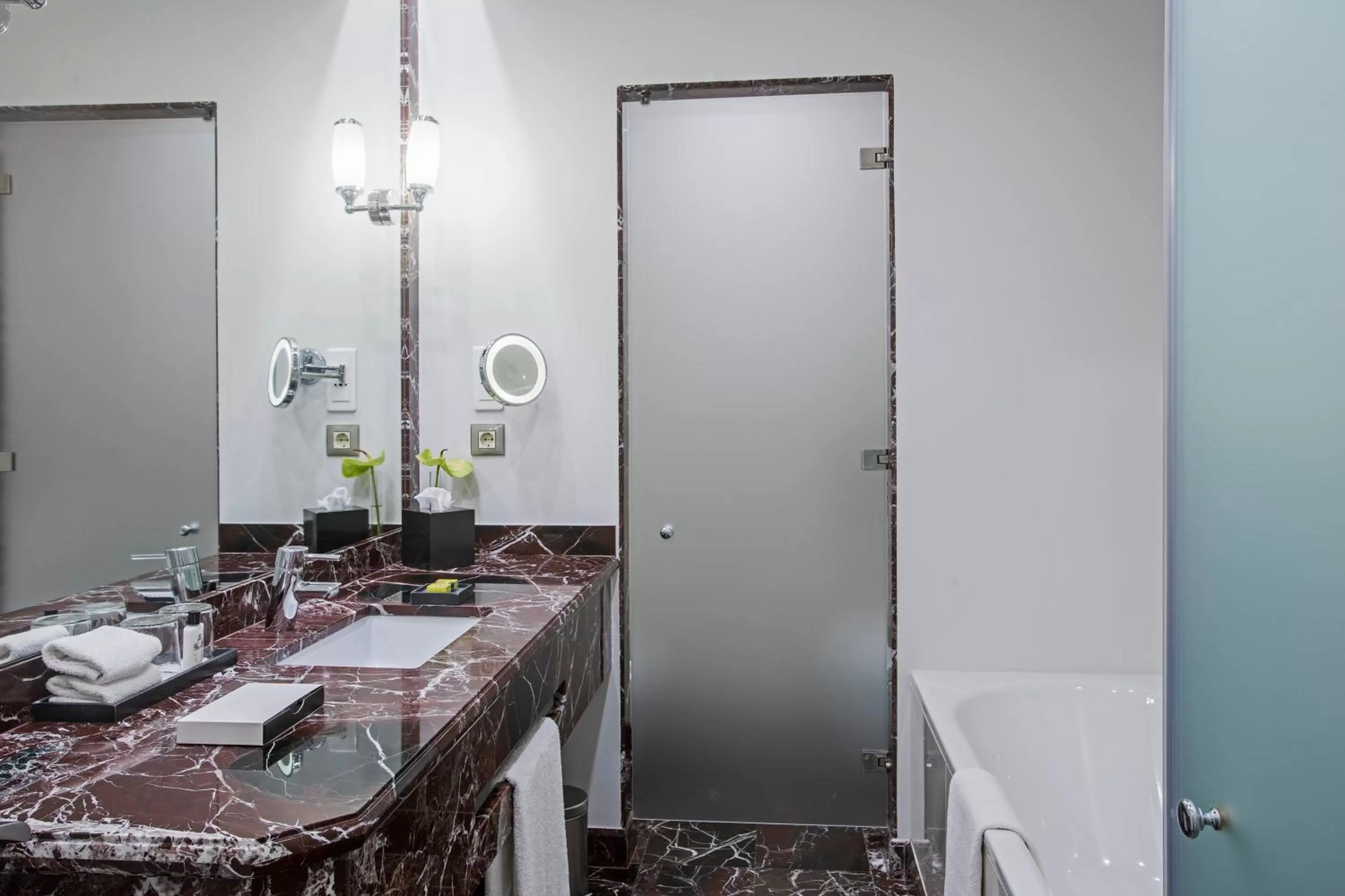 Classic Room in InterContinental Porto - Palacio das Cardosas by IHG