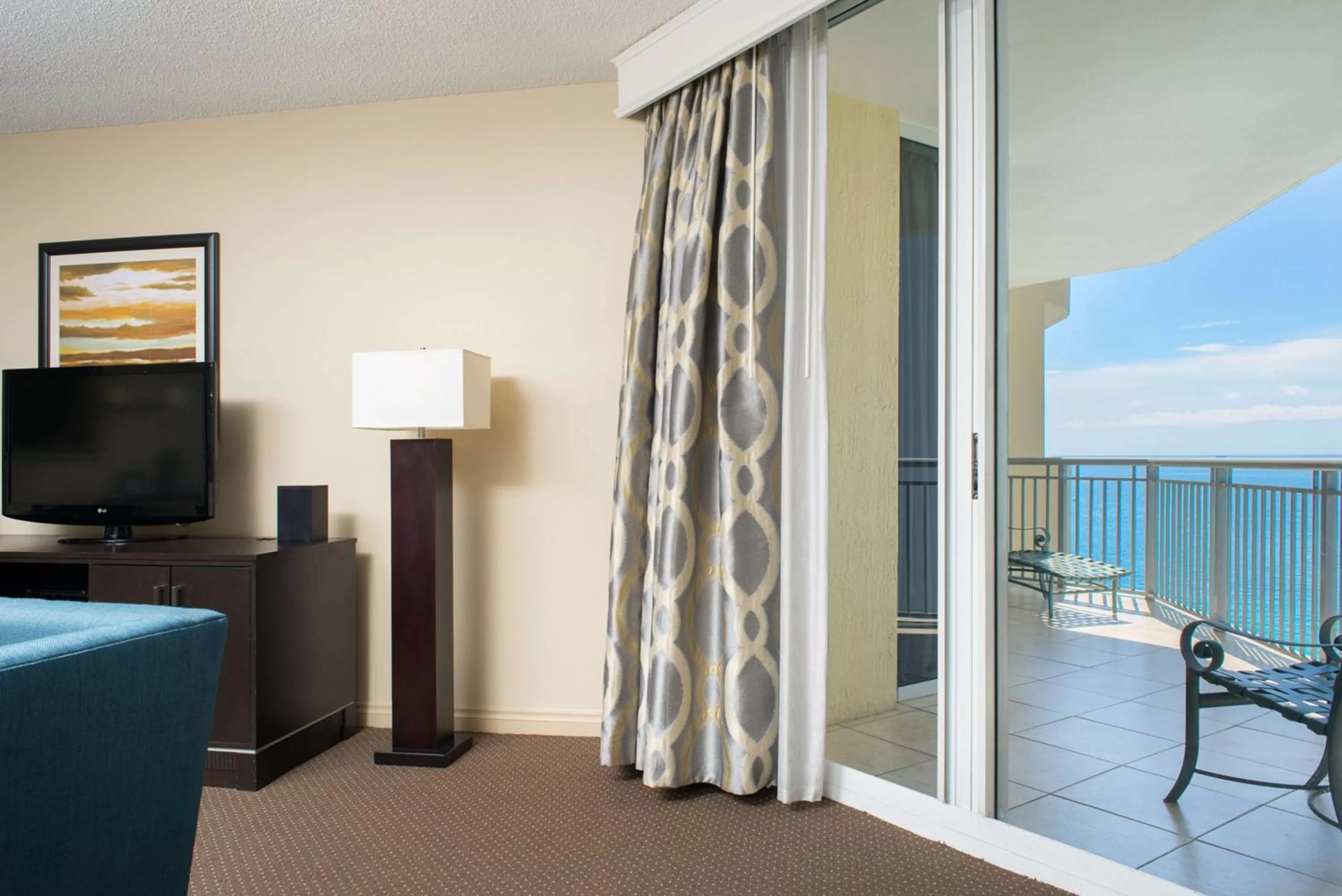 One-Bedroom Suite with Partial Ocean View - Non-Smoking in DoubleTree by Hilton Ocean Point Resort - North Miami Beach