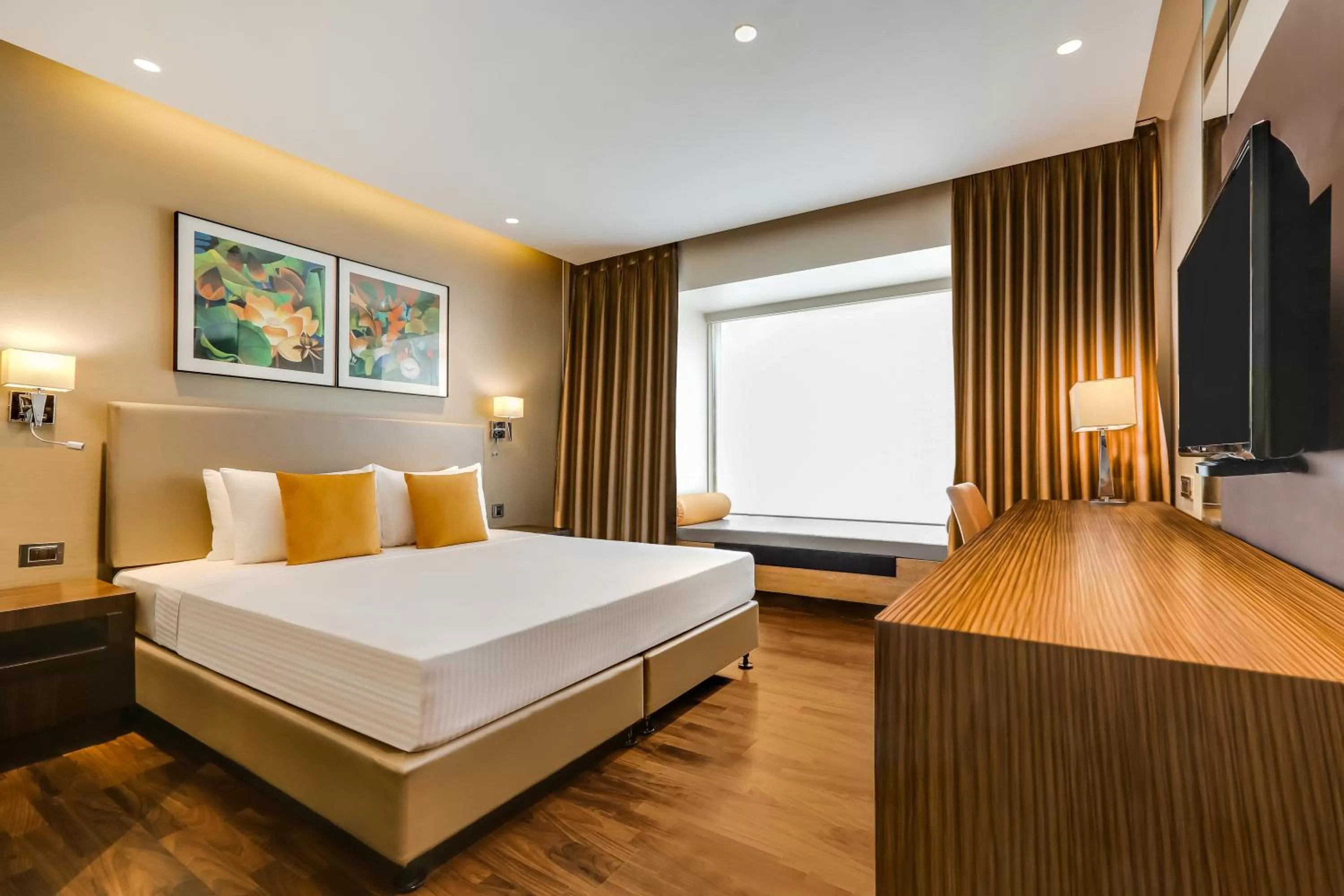 Business Room - Early Check in & Checkout upto 2 Hrs (Subject to availability) in Lemon Tree Hotel Viman Nagar Pune