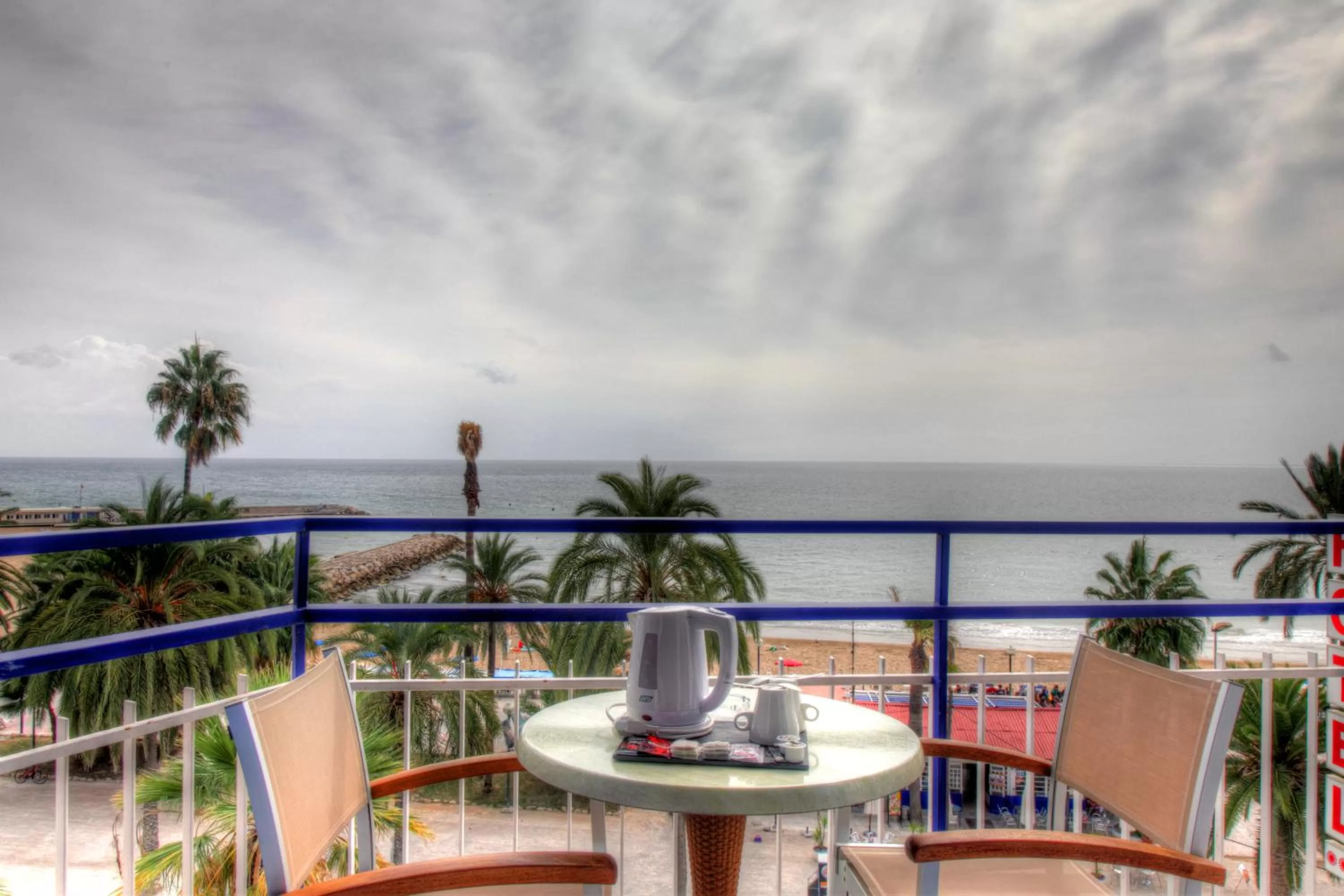 Double or Twin Room with Balcony and Sea View in Platjador