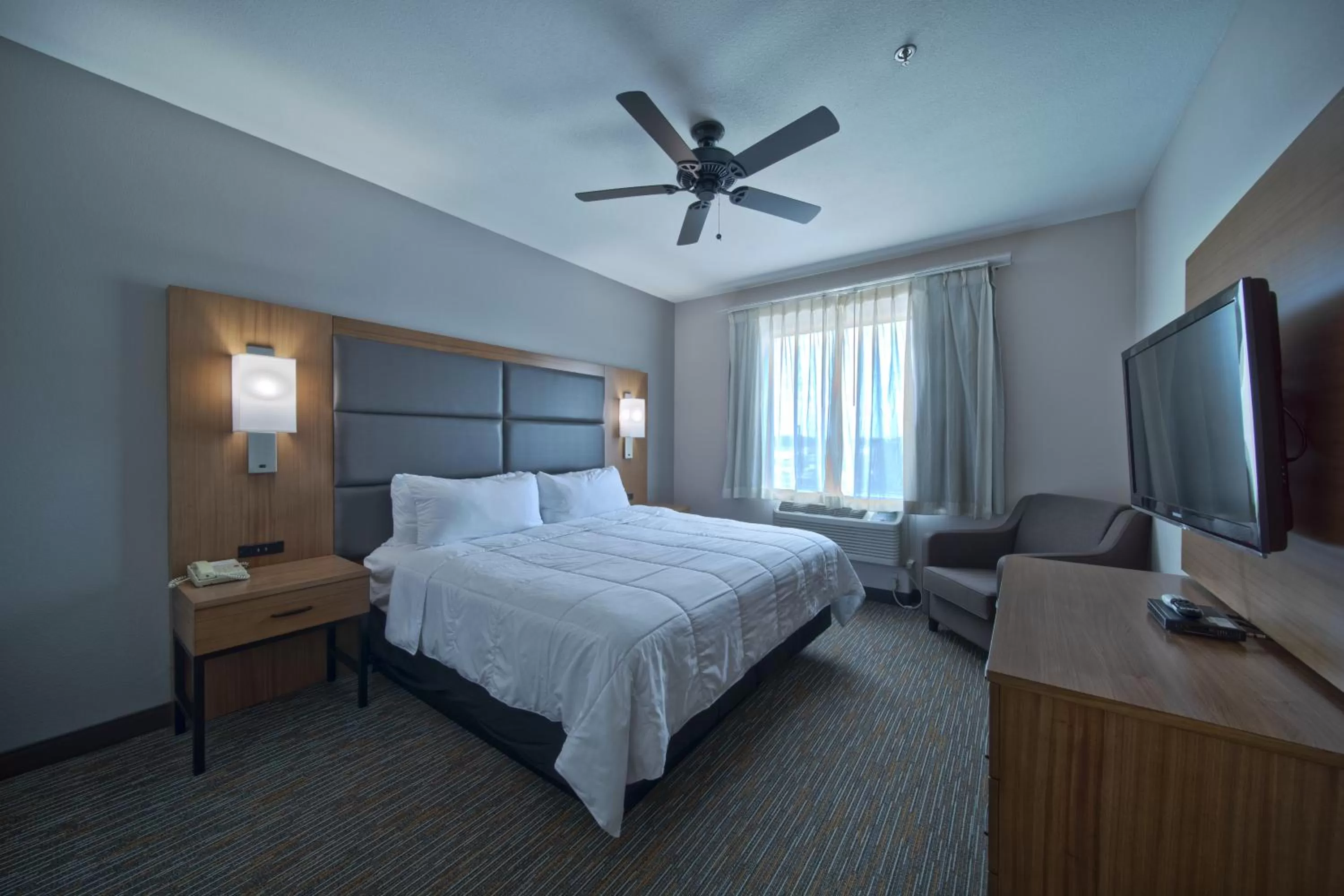 One-Bedroom King Suite - Non-Smoking in Wingate by Wyndham Houston Bush Intercontinental Airport