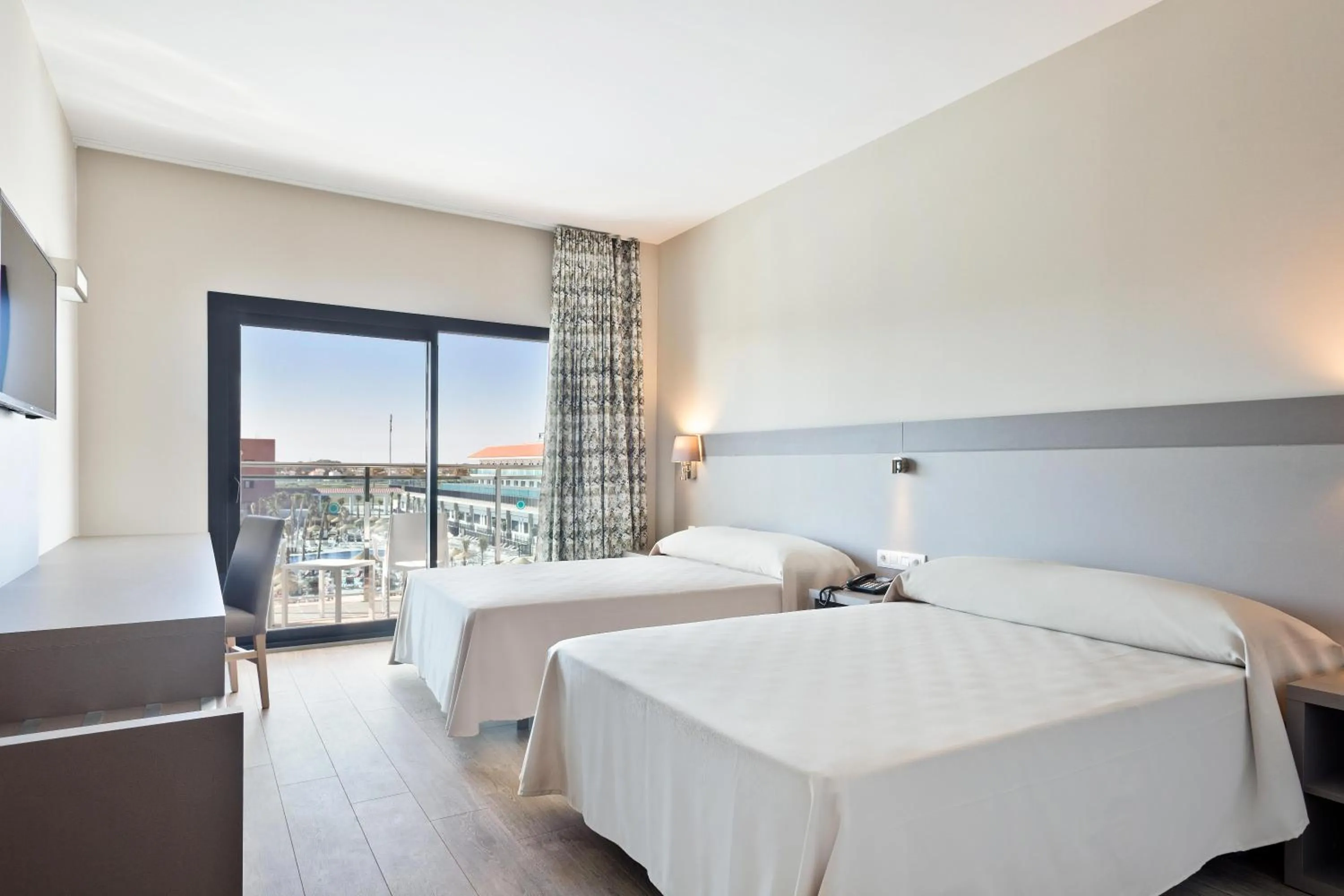 Double Room (3 Adults + 1 Child) in Hotel Best Costa Ballena