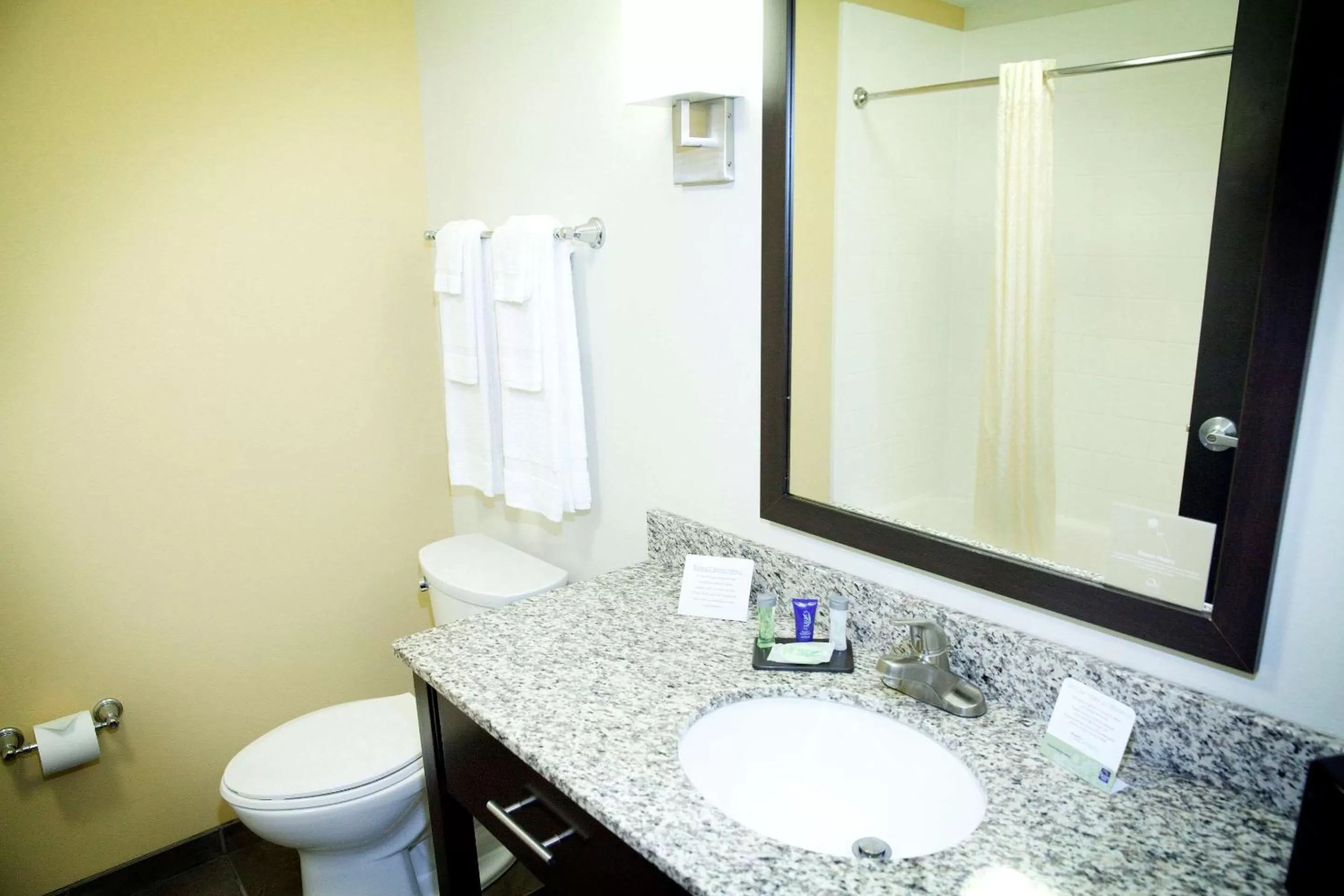 King Room - Accessible/Non-Smoking in Sleep Inn & Suites Moundsville - Wheeling