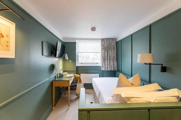 Single Room with Courtyard View - single occupancy in The Goodenough Hotel London