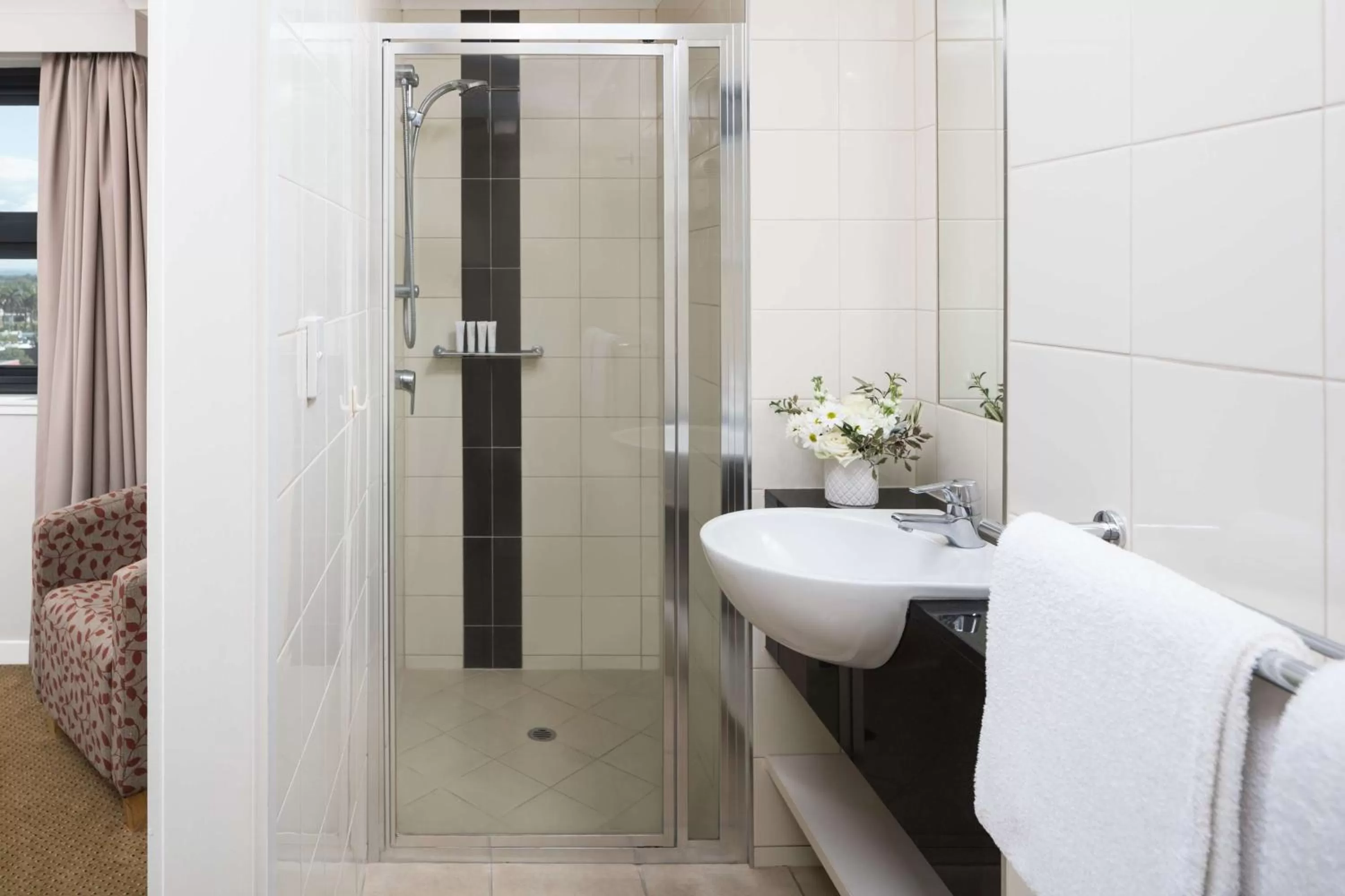 King Studio Room in Rydges Mackay Suites