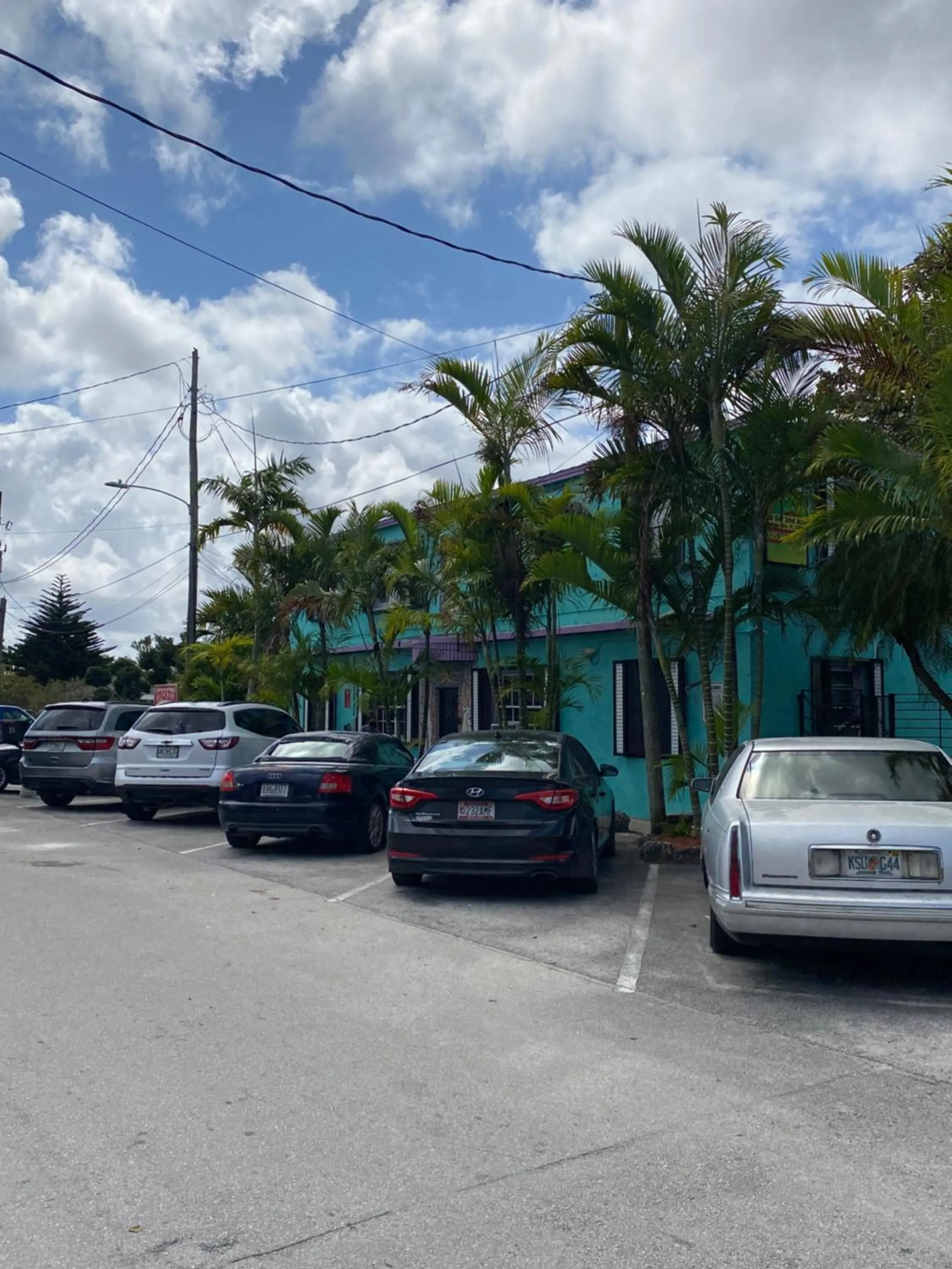 Hoosville Hostel (Formerly The Everglades Hostel)