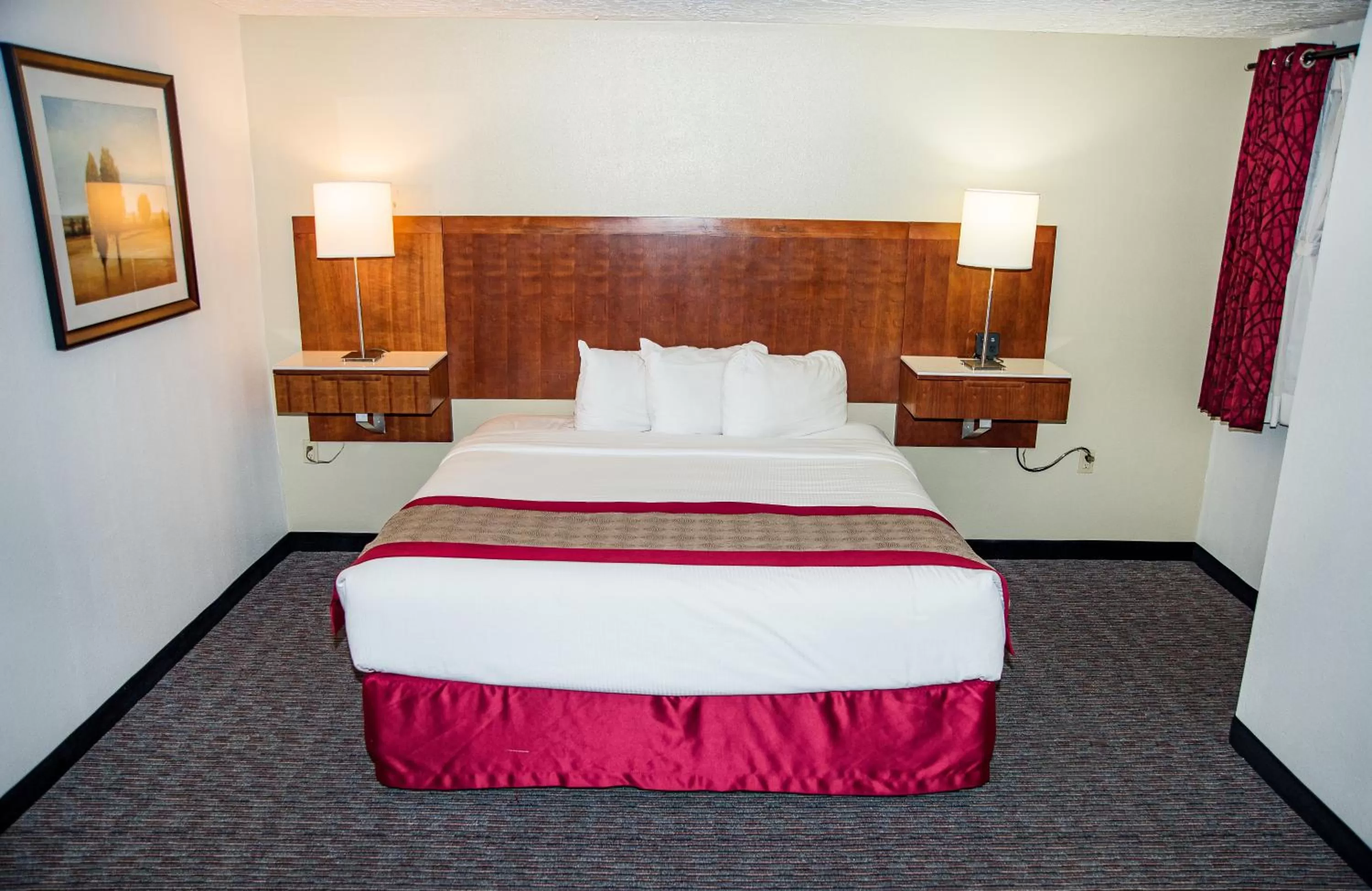 King Room - Pet Friendly/Non-Smoking in Ramada by Wyndham Cedar City