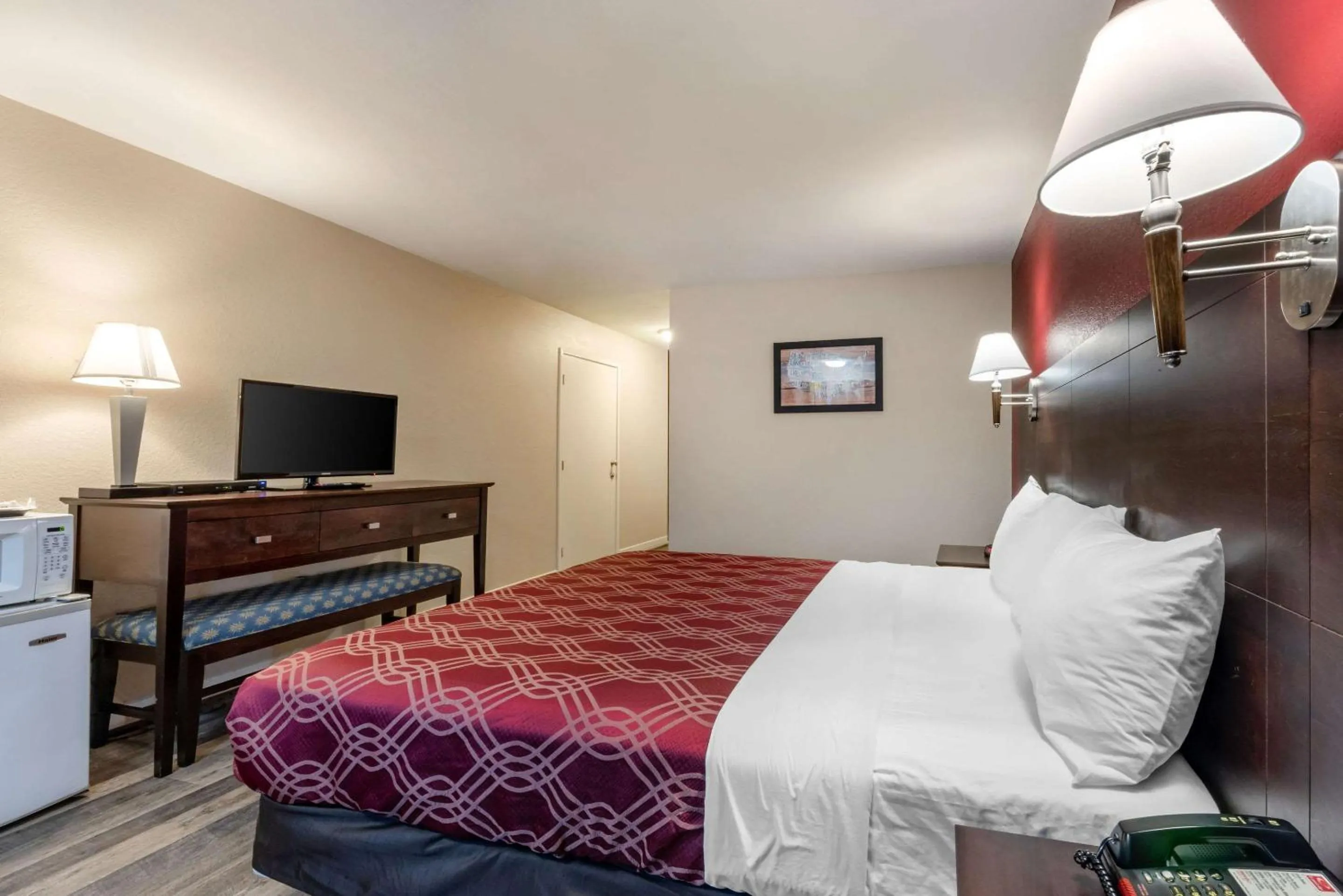 Standard Single Room in Bay Breeze Inn