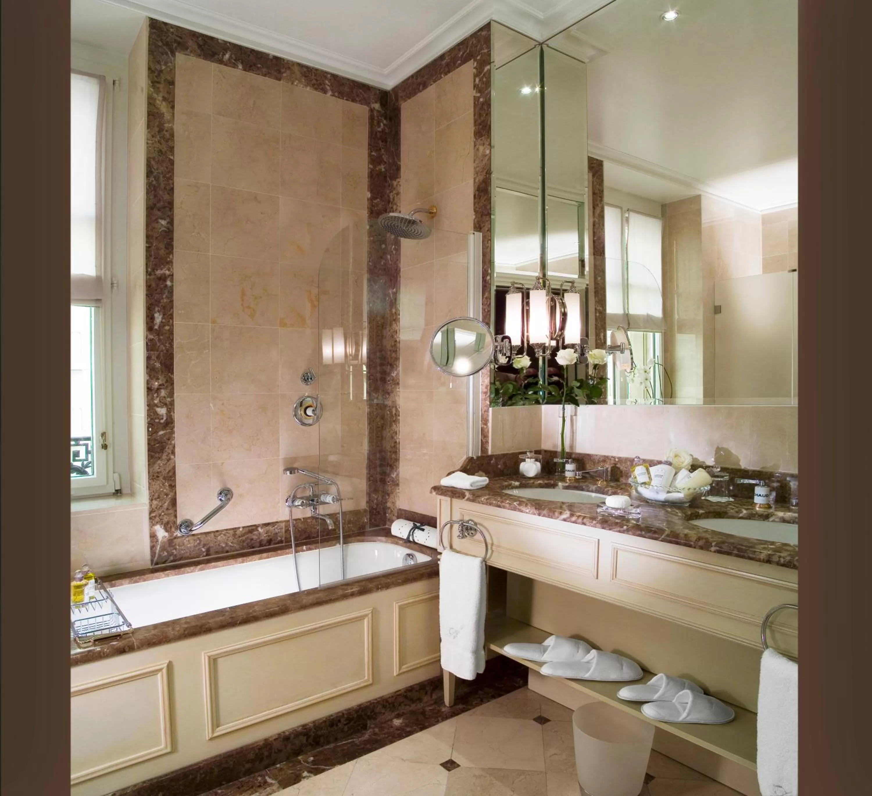 Presidential Suite with Lake View in Hotel d'Angleterre