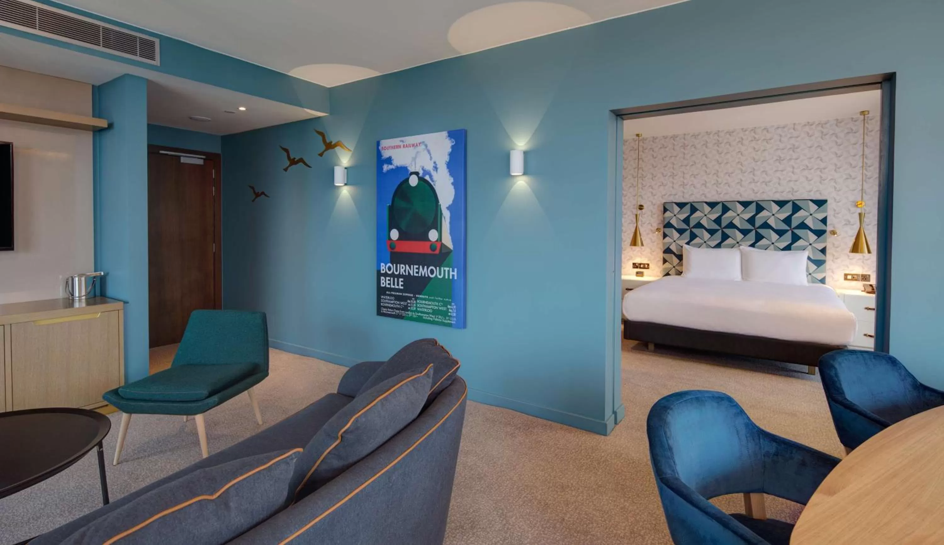 One-Bedroom King Suite in Hilton Bournemouth