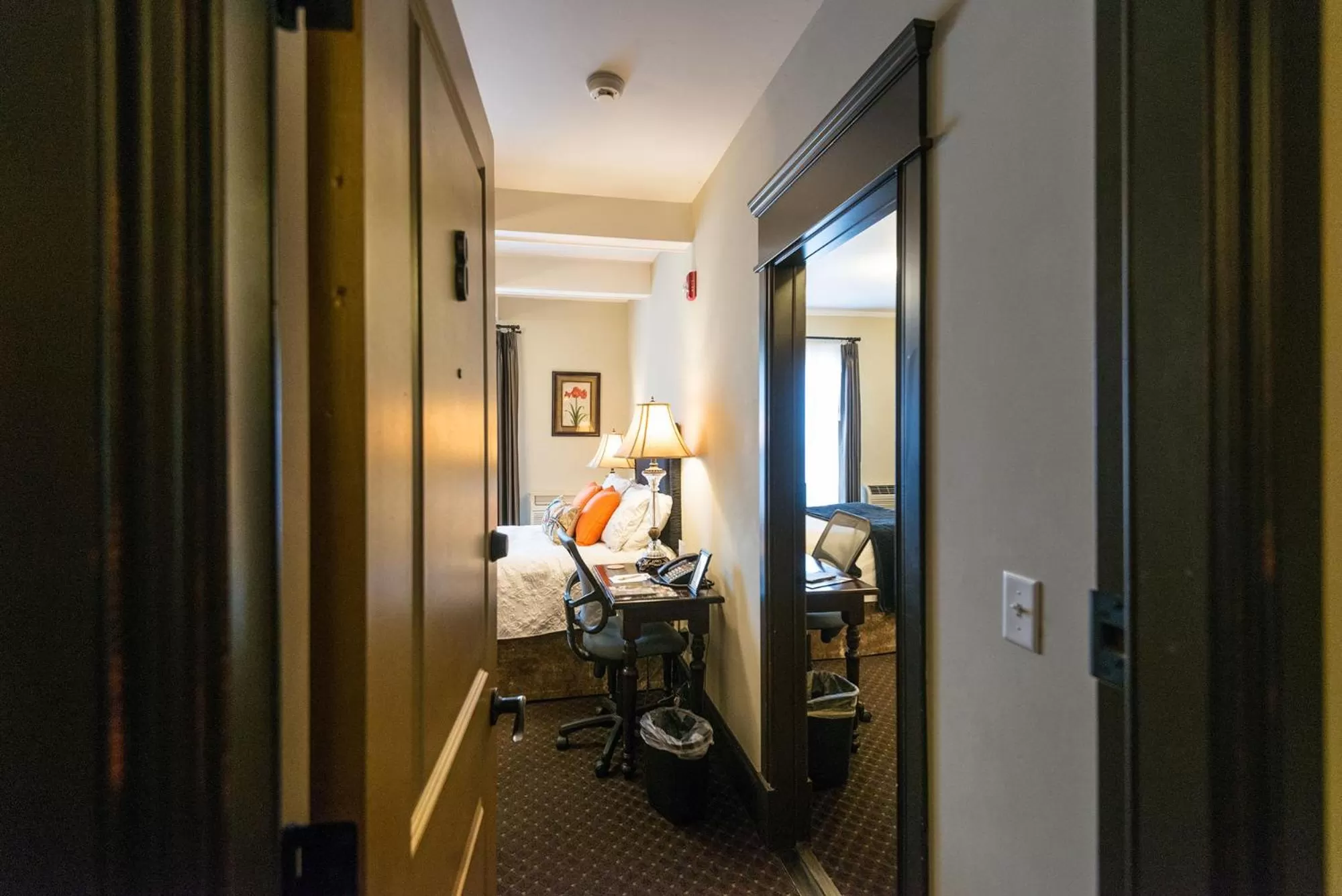 Queen Room in Camas Boutique Hotel