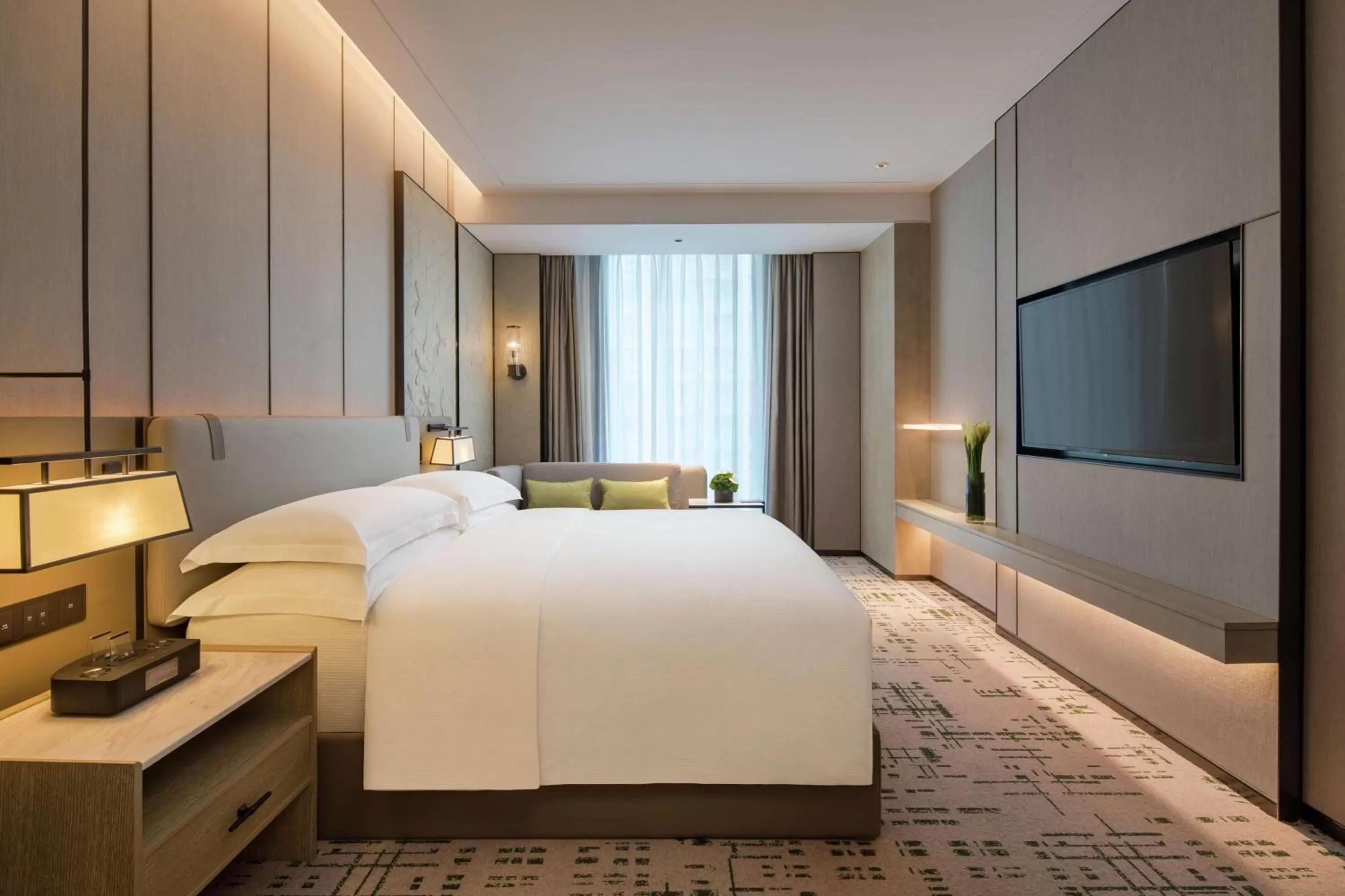 One-Bedroom Deluxe King Suite in Hilton Chengdu Chenghua - Close to Panda Base and Chunxi Road
