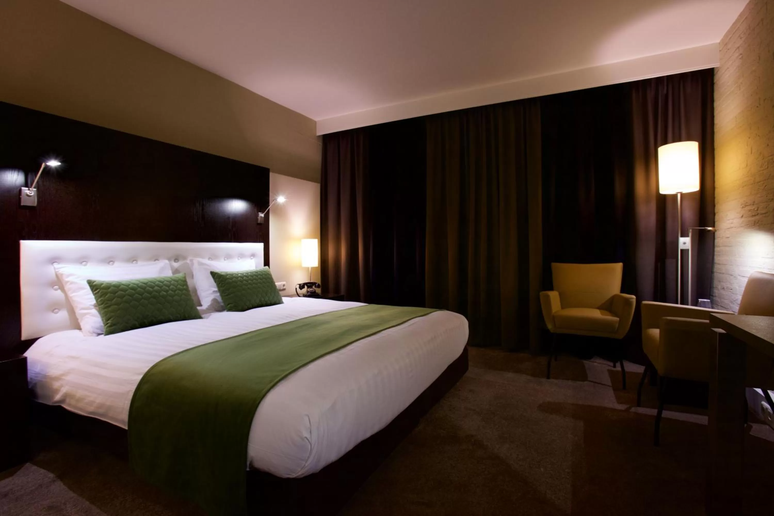 Double Room in Hotel Arrows