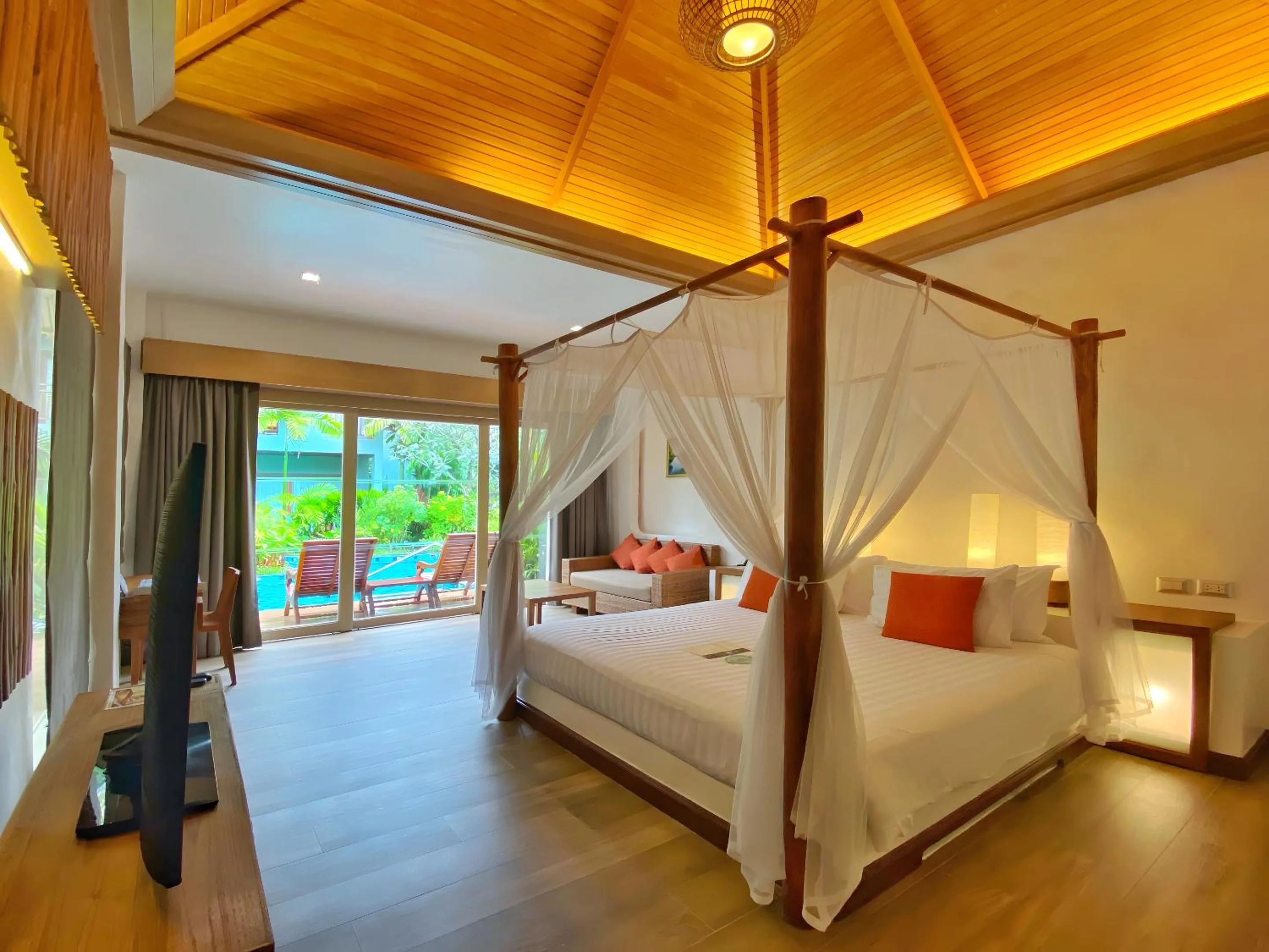 One-Bedroom Villa with Pool Access in Metadee Concept Hotel