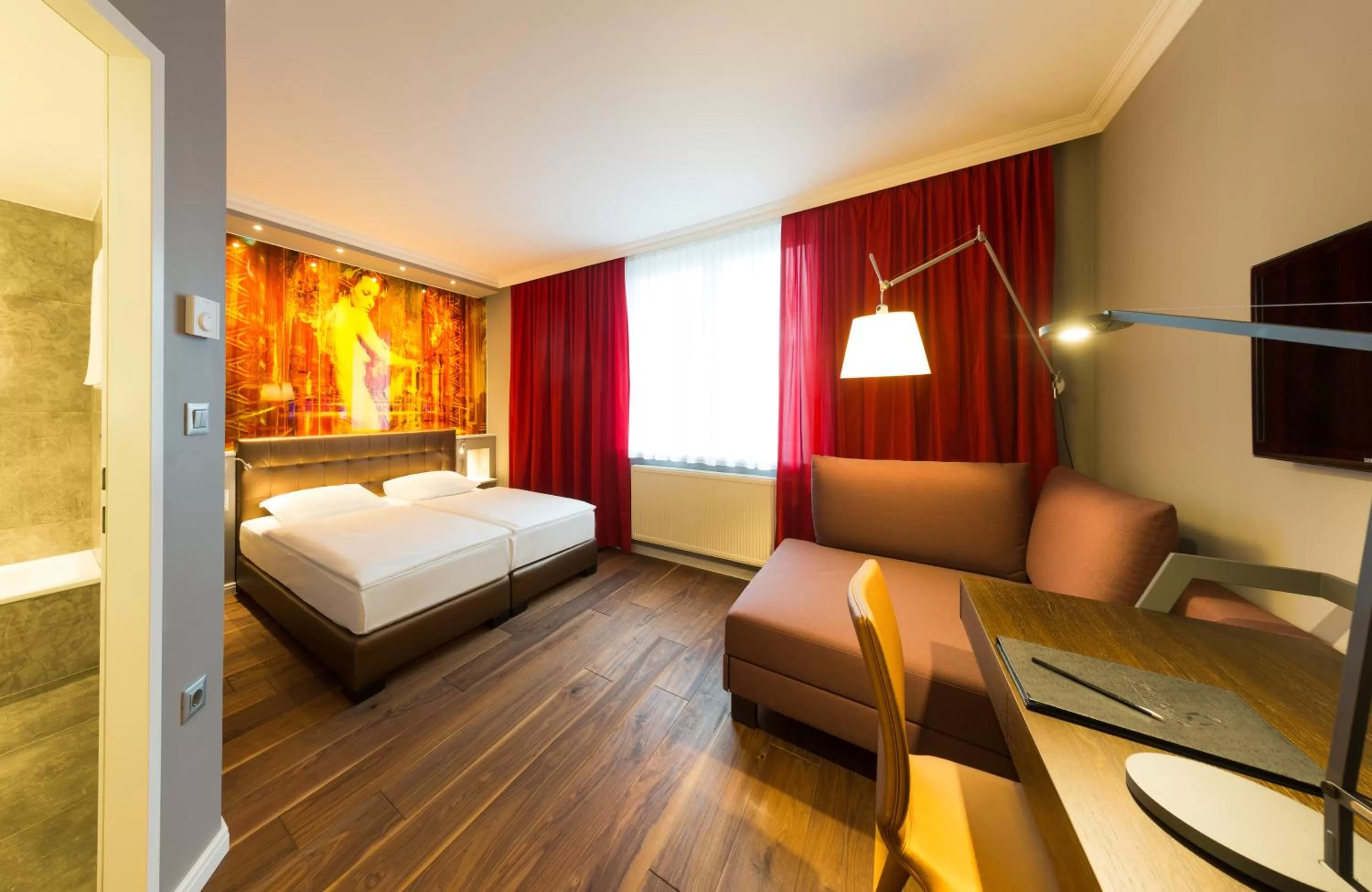 Premium Triple Room with Garden View in Der Wilhelmshof