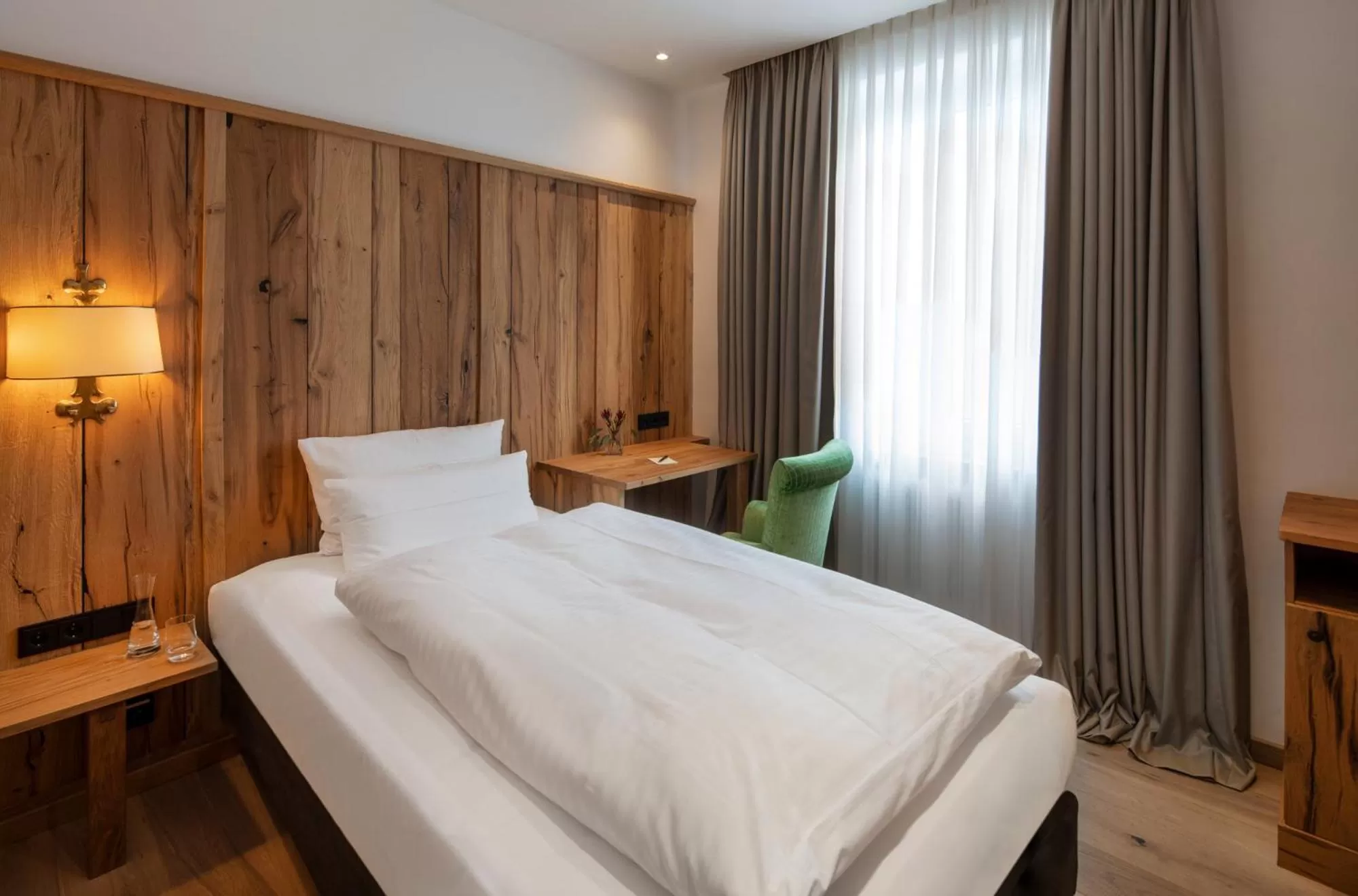 Standard Single Room in Eden Hotel Wolff