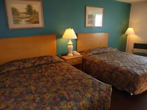 Double Room in Herington Inn and Suites