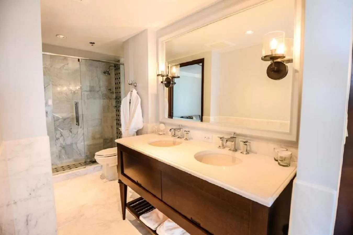 King Studio Suite with Sofa in The Graham Georgetown