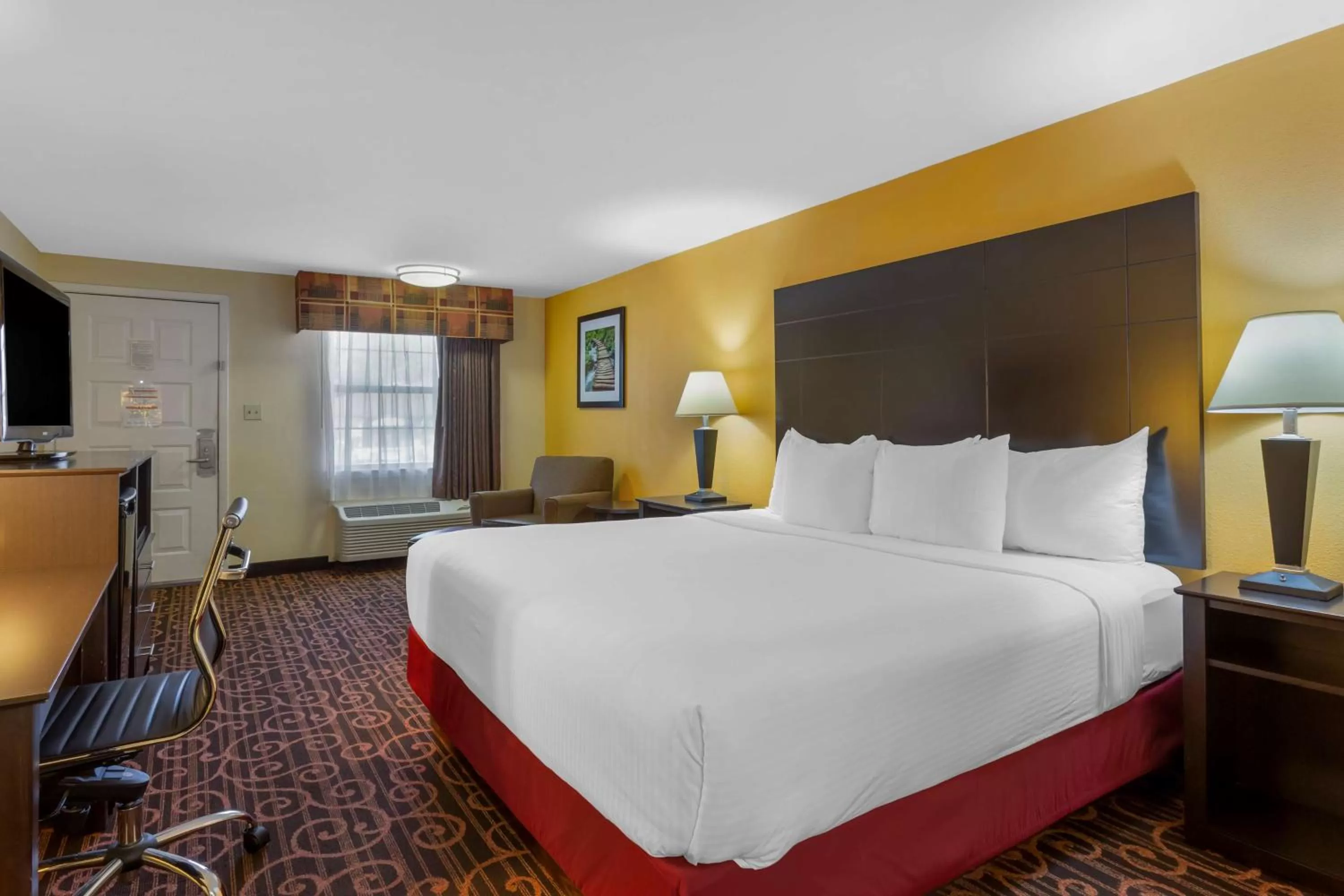 King Room - Smoking  in Best Western Benton Inn