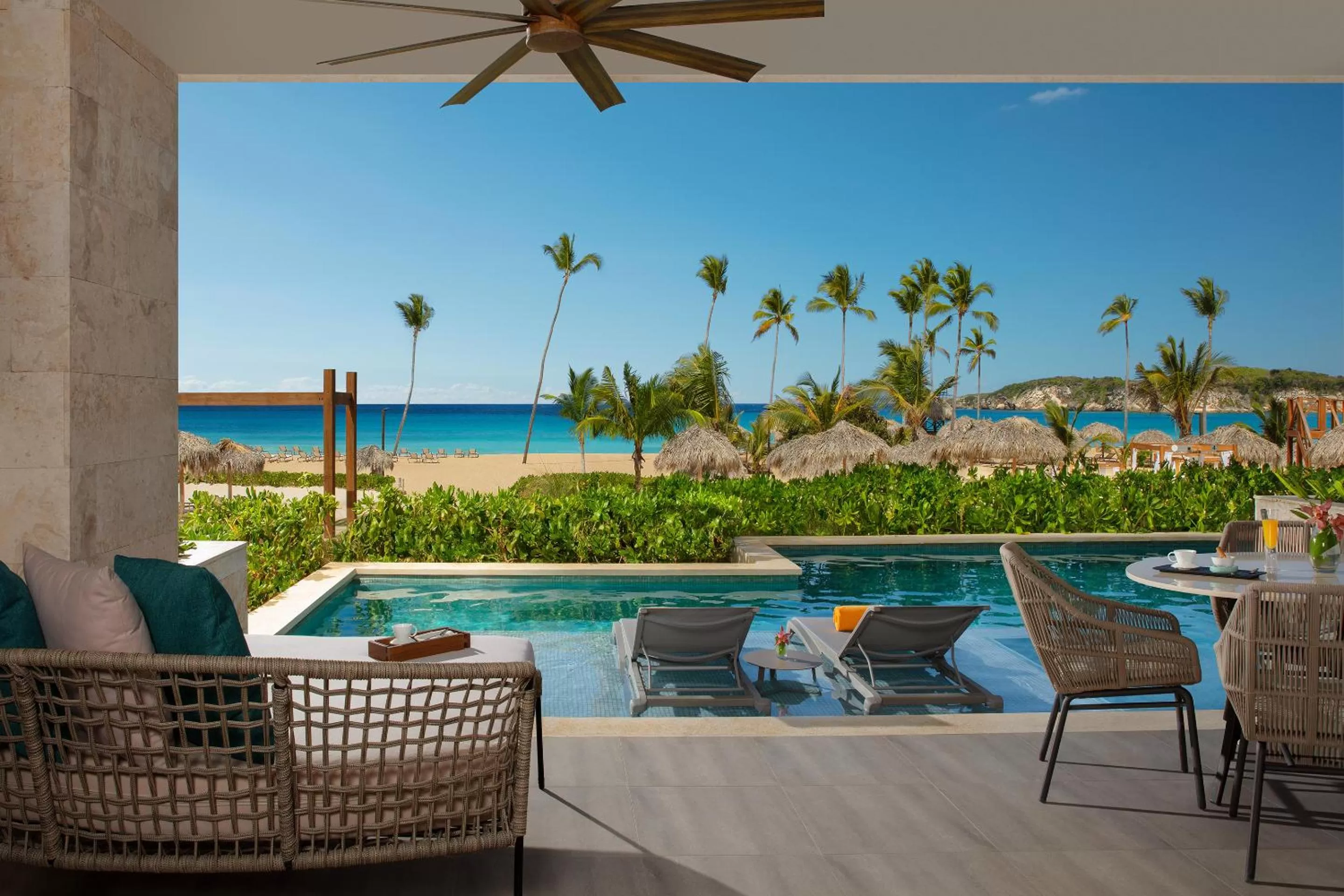 Preferred Club Master Suite Swim Out Ocean Front in Dreams Macao Beach Punta Cana - All Inclusive